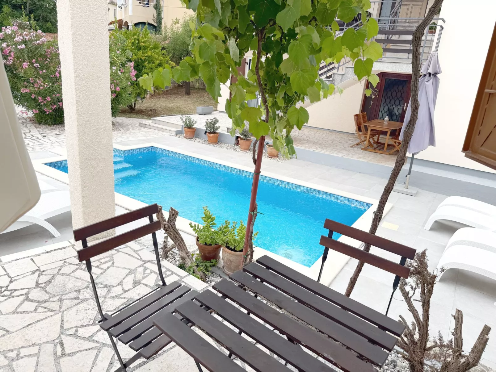 LacoDeLama mini resort - Wohnung Pina mit Pool-Buiten