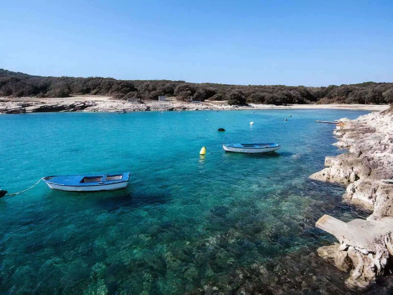 Wunderschöne Ferienwohnung in Ližnjan mit Garten, Grill und Terrasse-Buiten