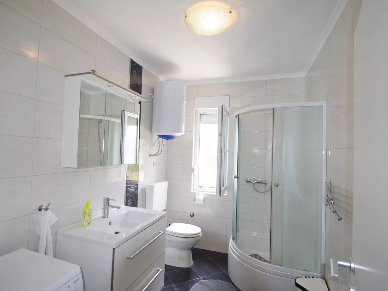 In Rakalj mit privatem Parkplatz-Image-tags.info