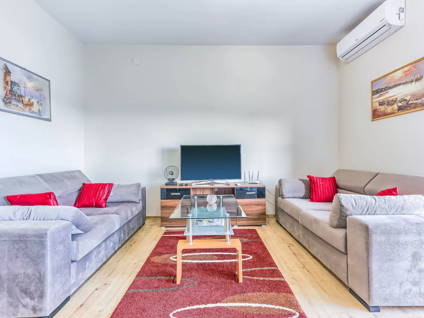 "Villa Rock" mit Blick auf das Wasser-Binnen