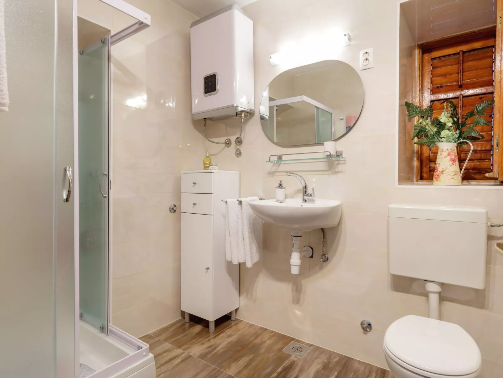 Maric mit Terrasse und Balkon-Binnen