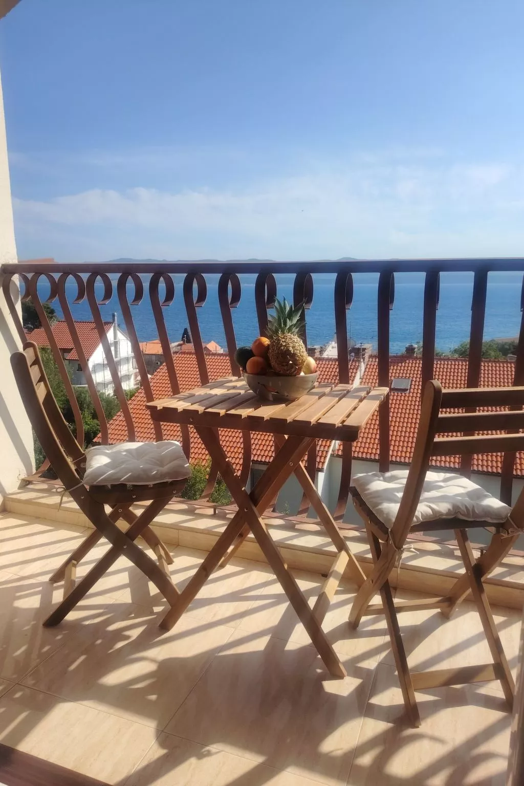 Mit Balkon und Meerblick-Buiten