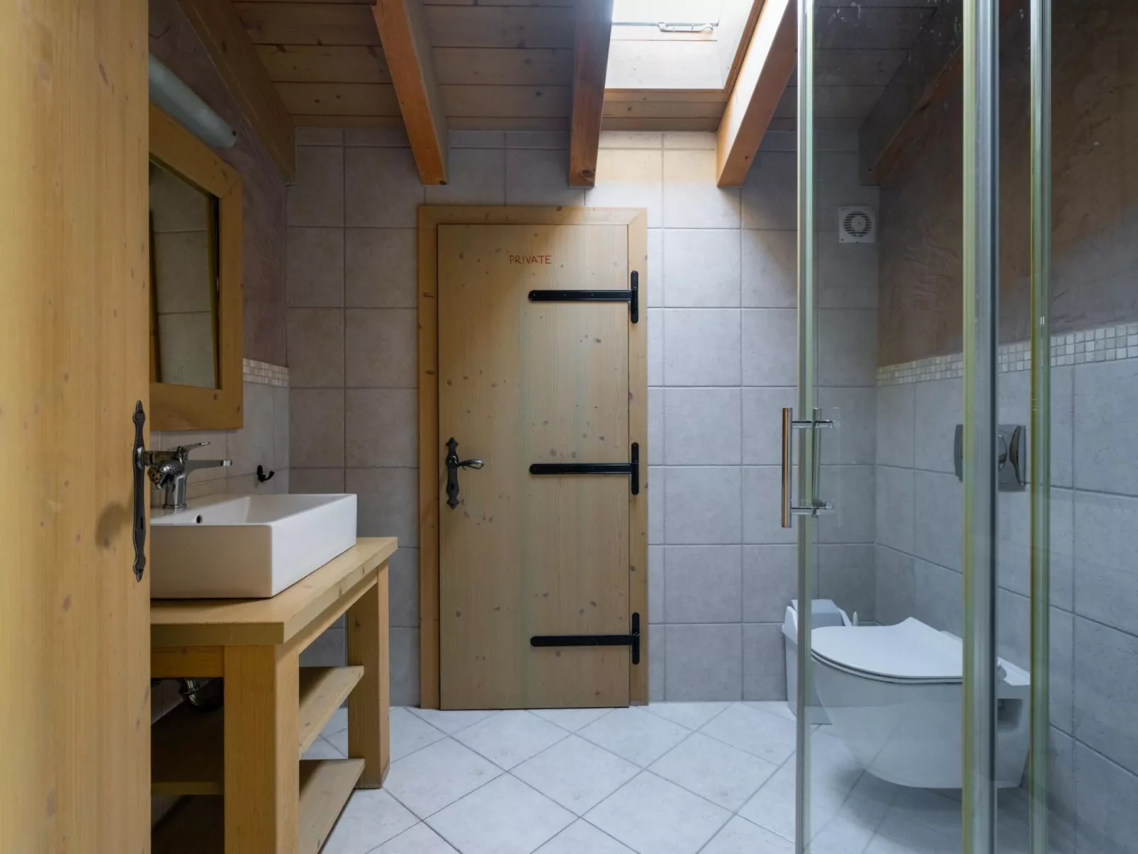 Villa Bellavista für 16 Gäste mit Hockeytisch-Binnen