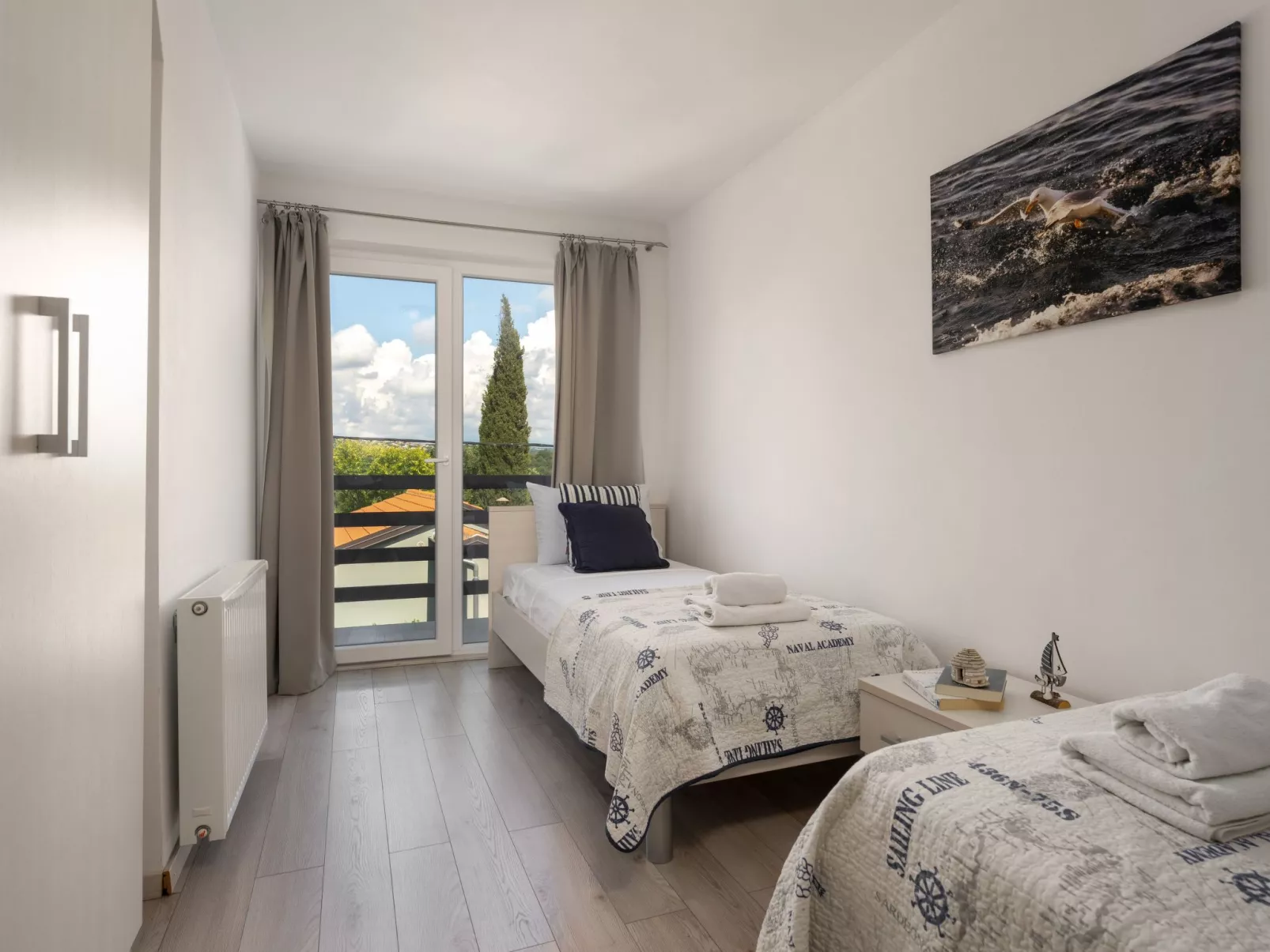 Casa Viola mit Pool, unweit von Lanterna Resort-Binnen