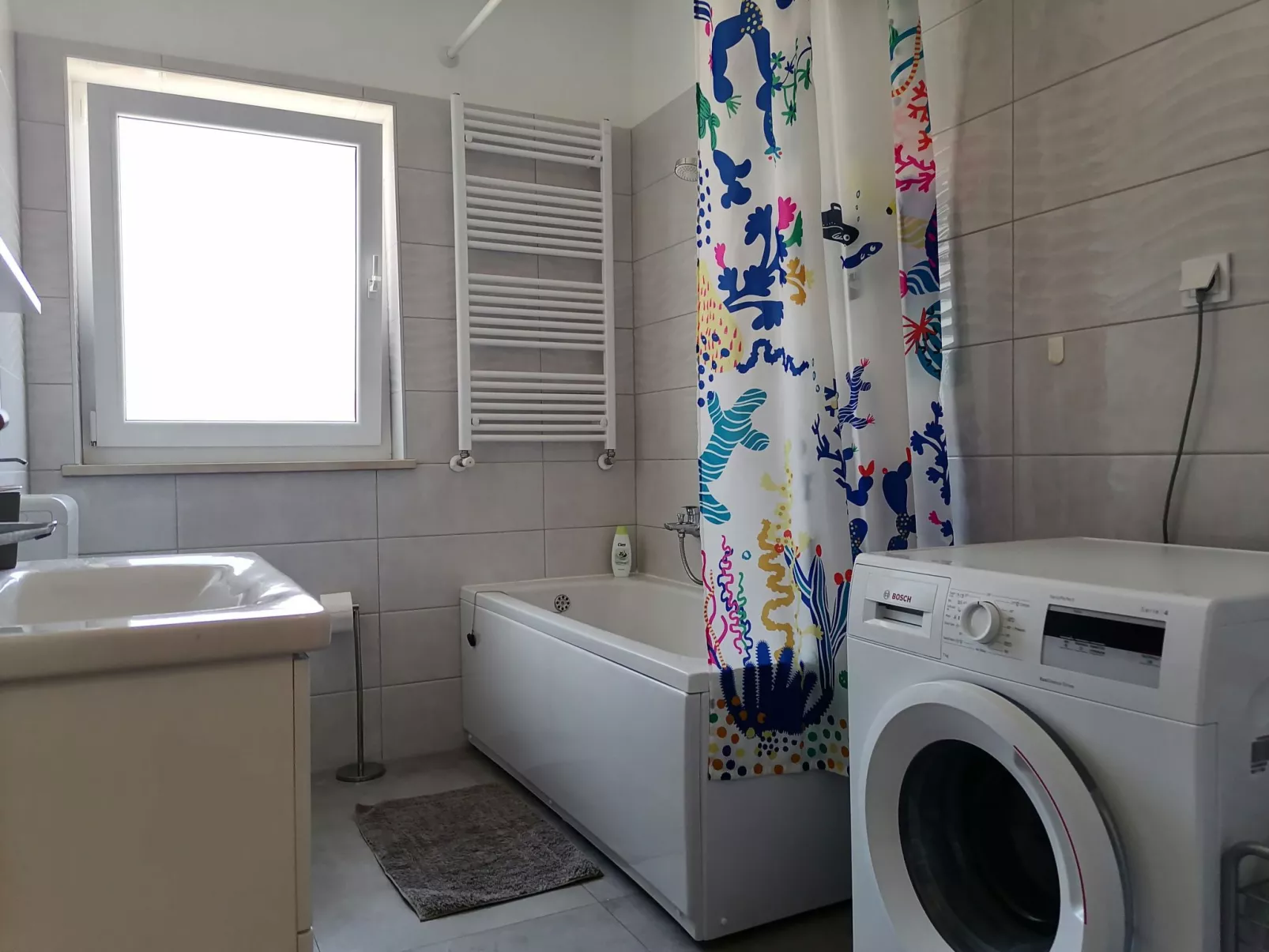 "Dunja", Pula-Binnen