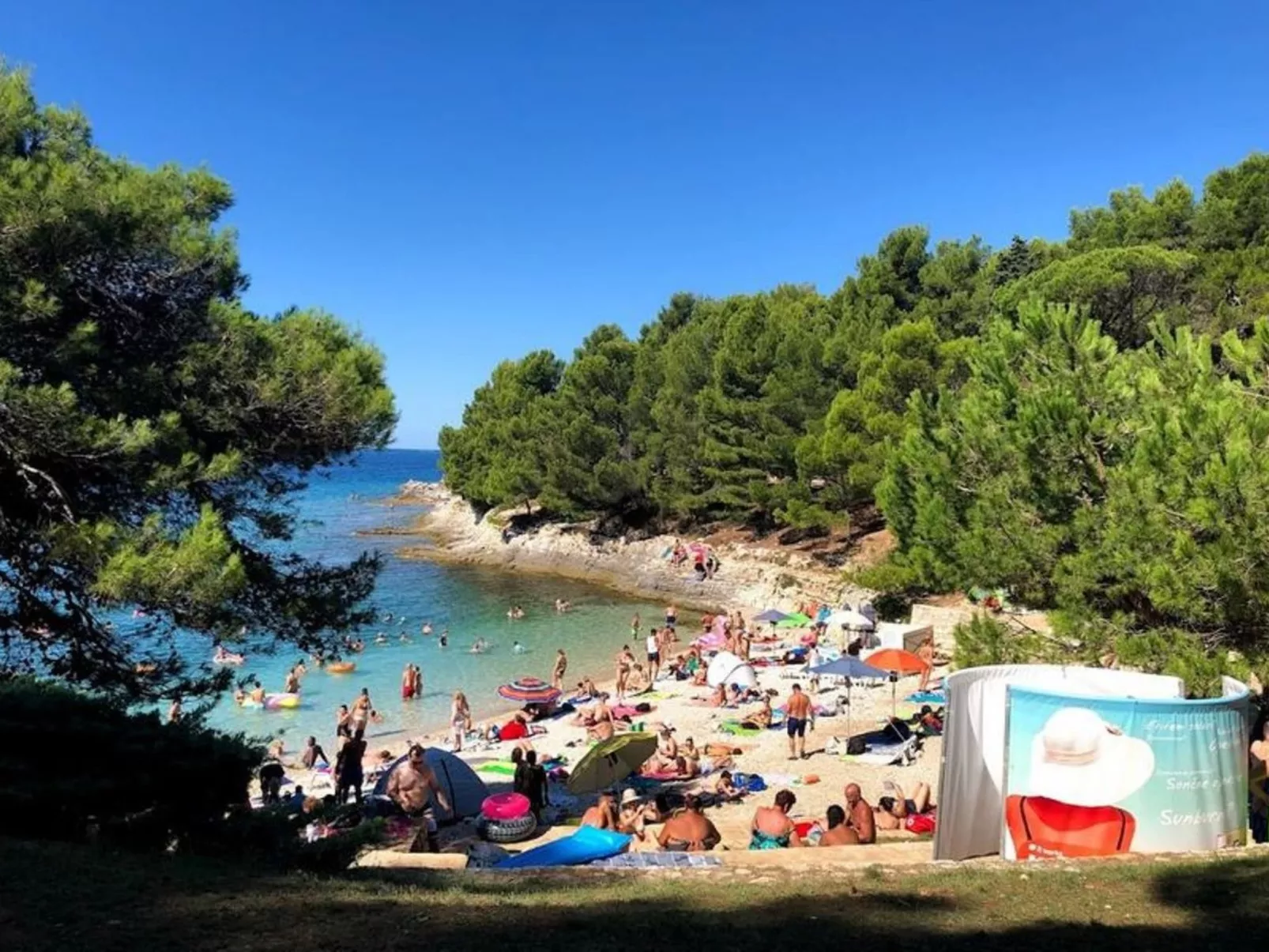 Modern eingerichtete Wohnung in der Nähe des Strandes...-Buiten