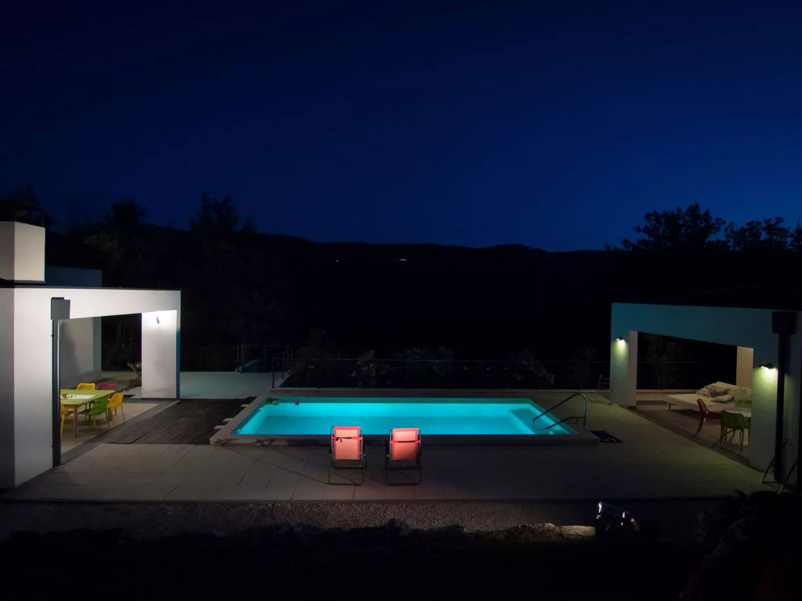 In Brkač mit Kleiner Terrasse-Buiten