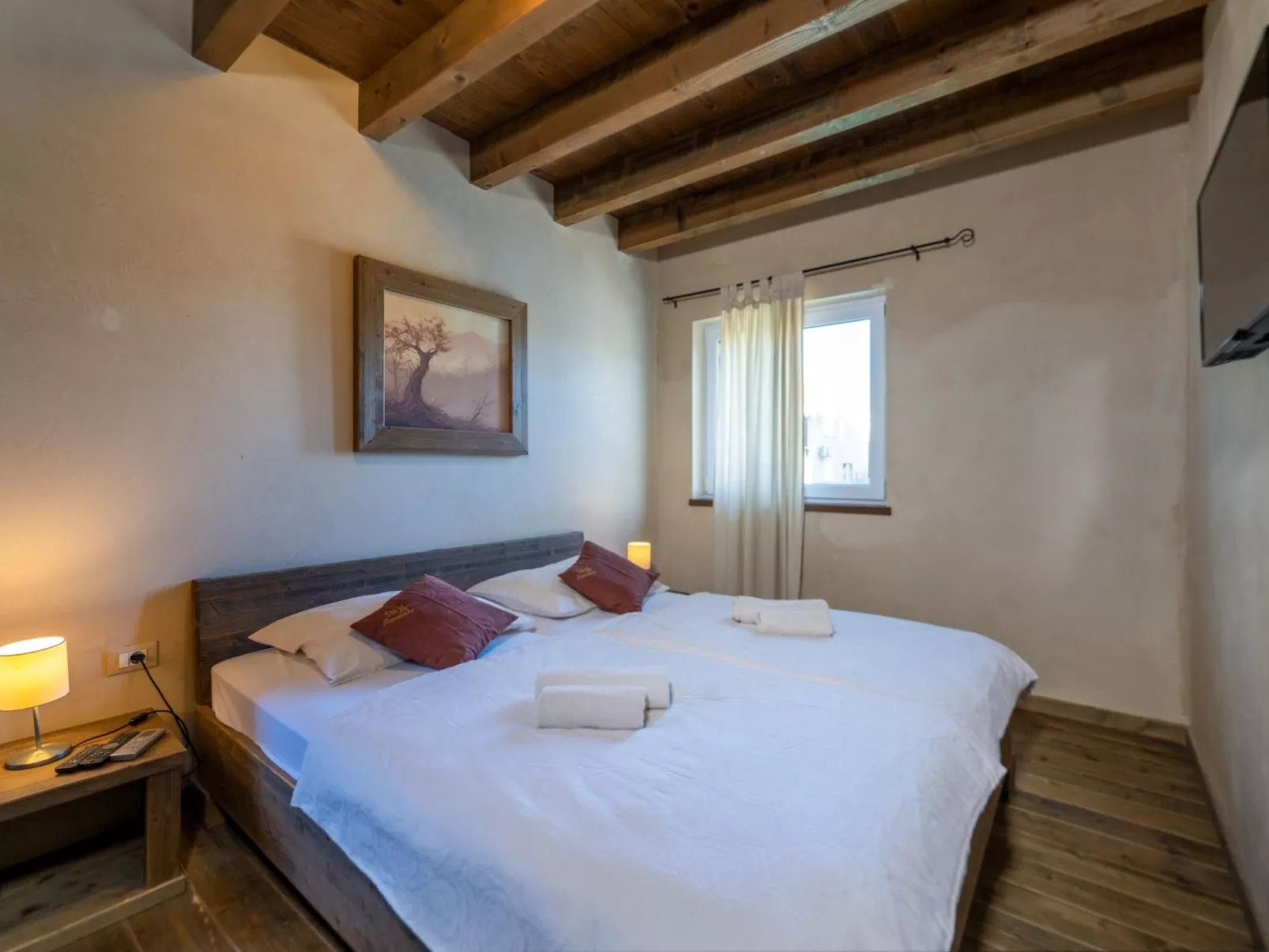 Villa Nocciola mit 6 Schlafzimmern in Meeresnähe-Image-tags.info