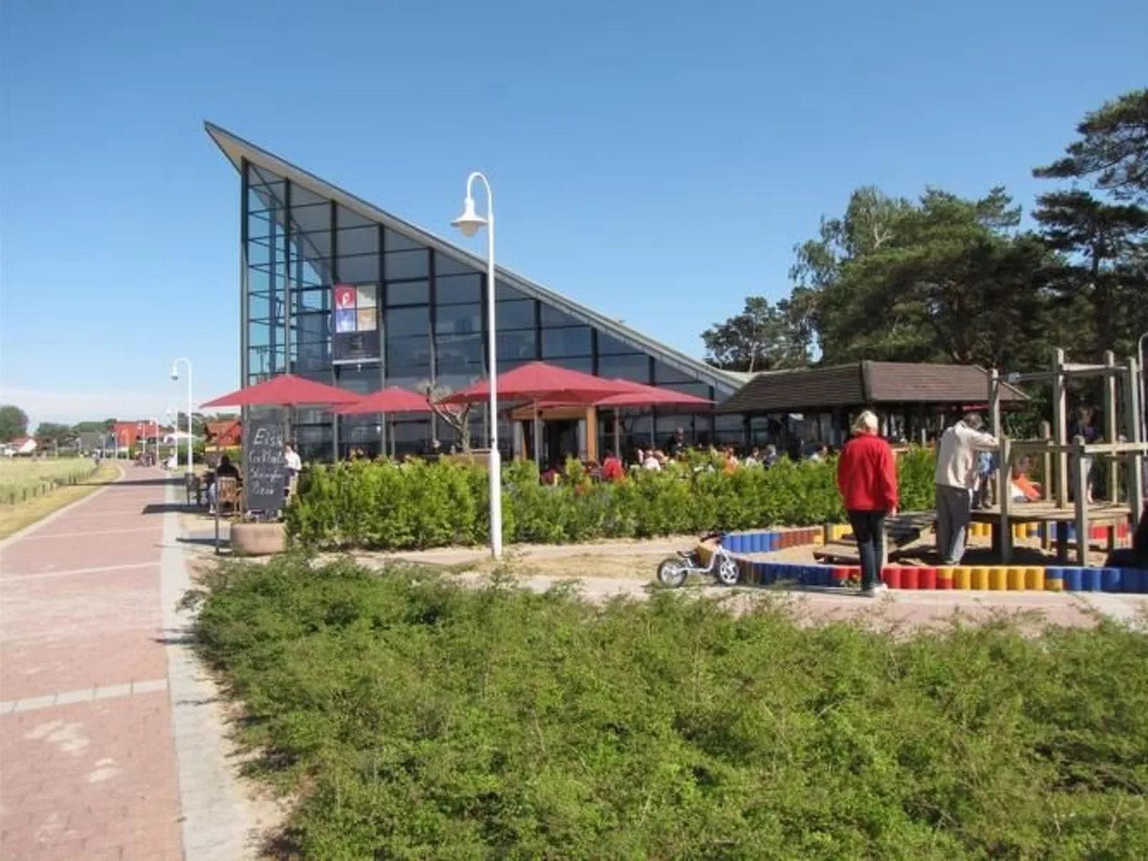 Mit Garten und Sauna-Buiten