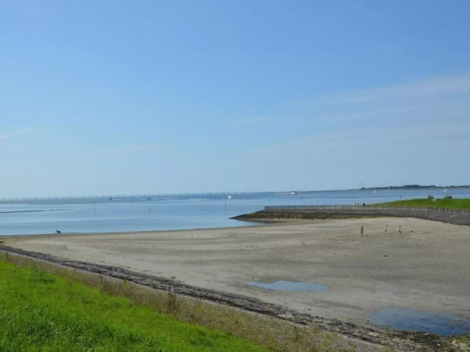 "Buurtweg 121"-Buiten