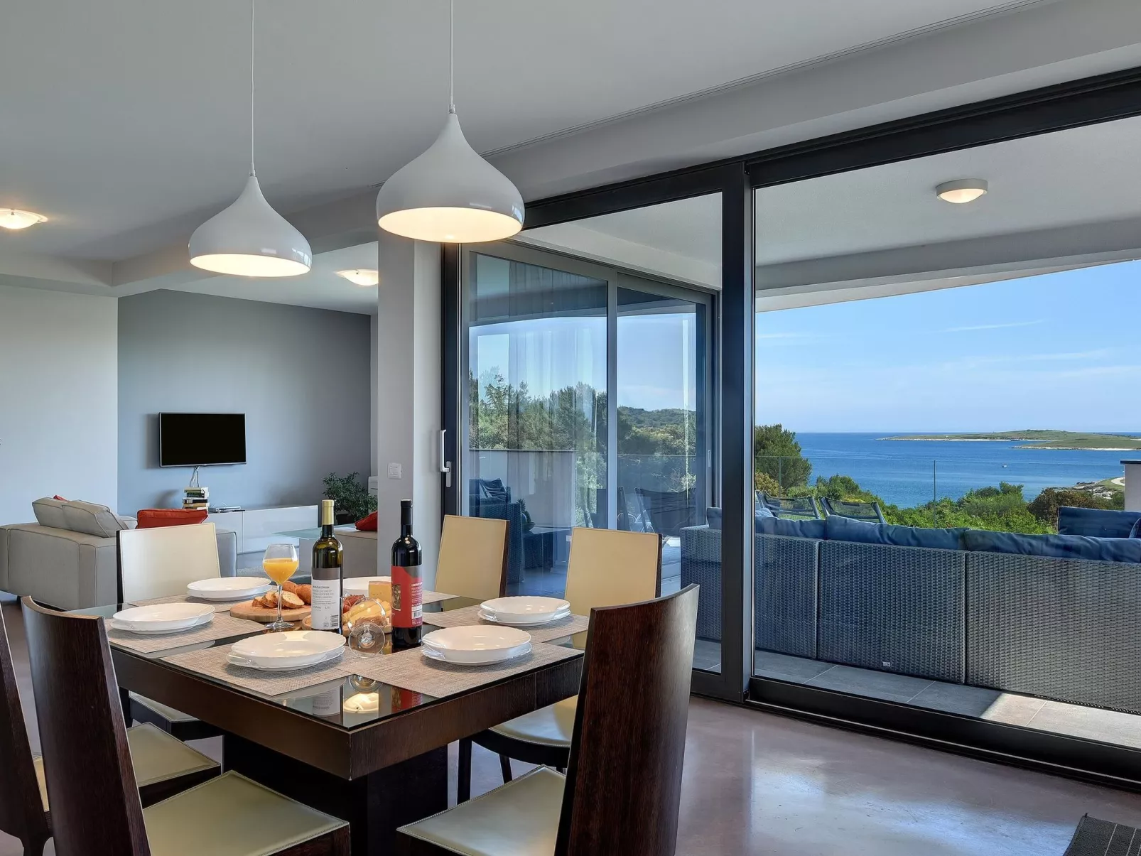 Ferienvilla Sunrise  mit Pool in Premantura-Binnen