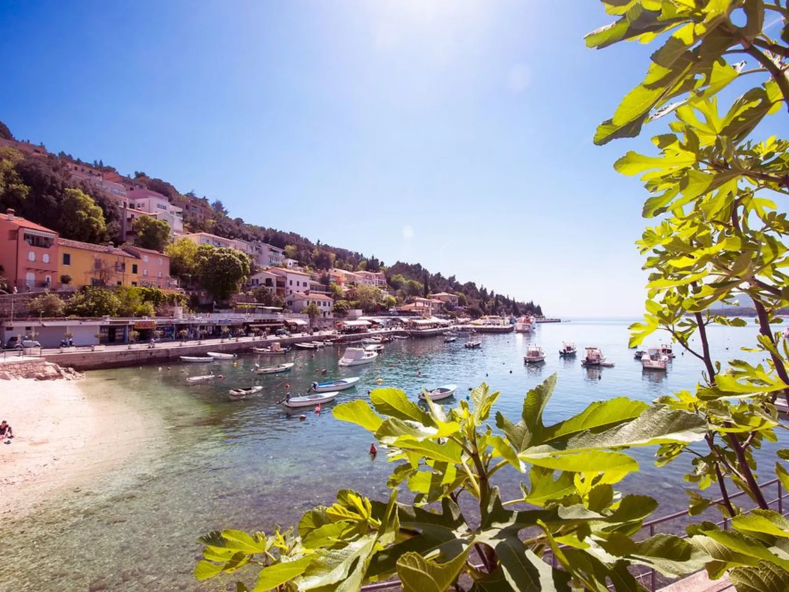 Modernes Apartment mit zwei Schlafzimmern-Buiten