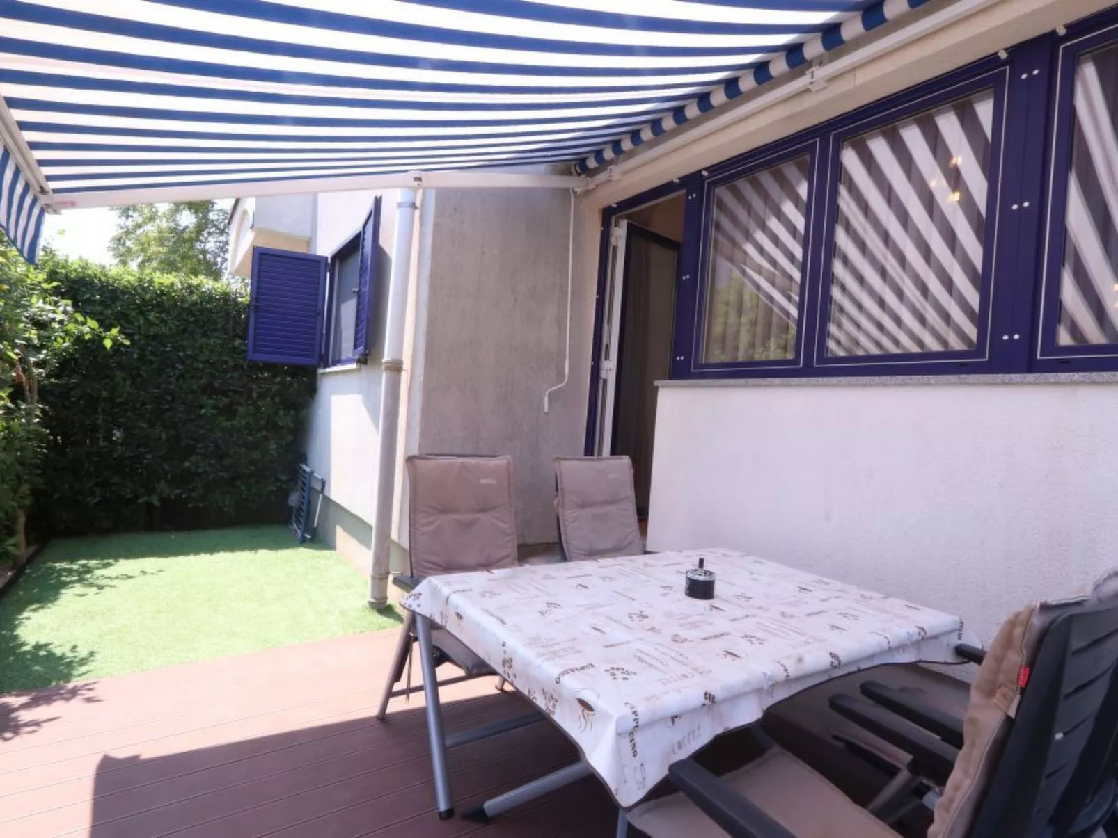 Apartment Gortanova in Stoja mit Privater Terrasse-Buiten