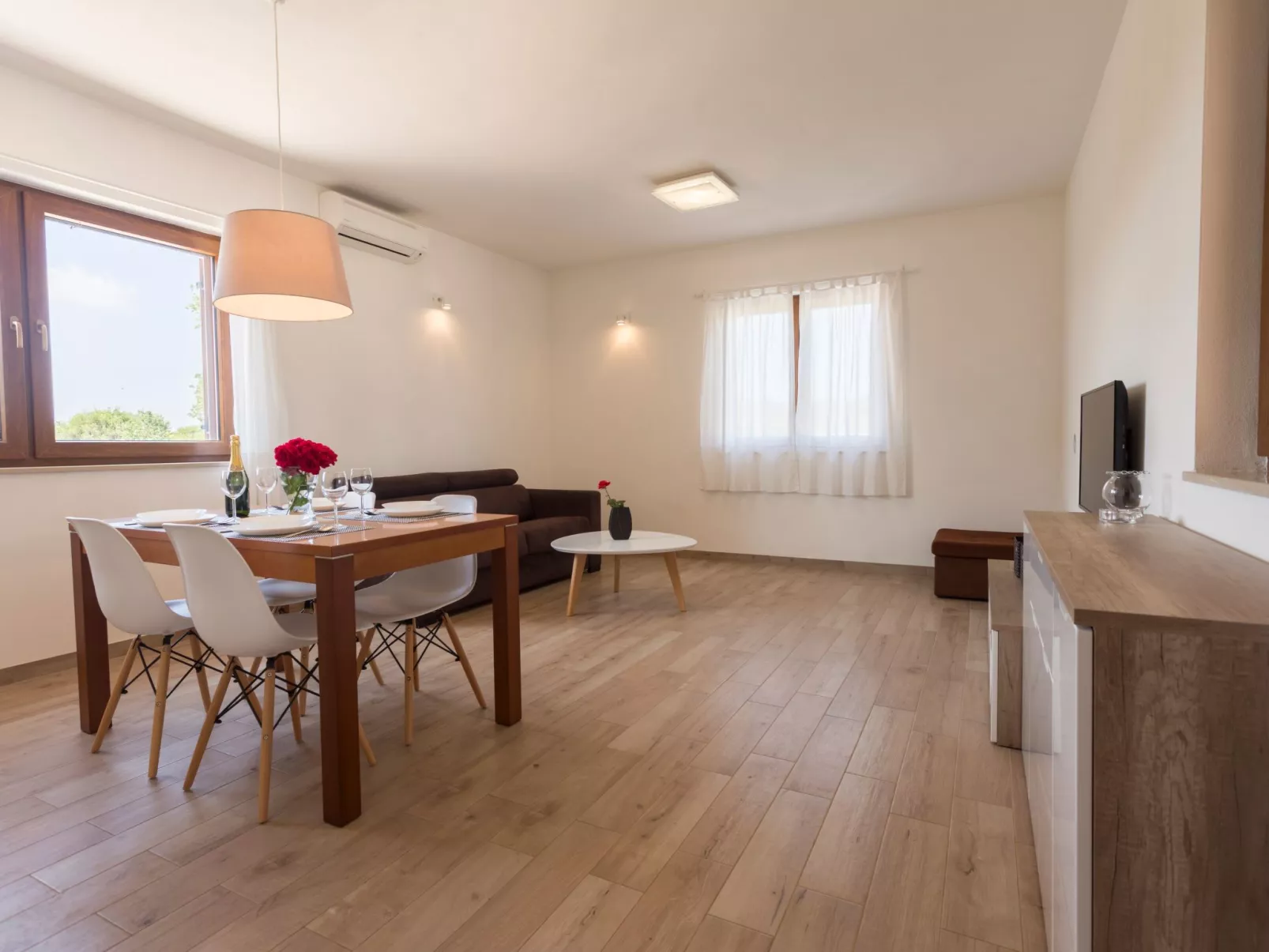 Haus Nina mit beheiztem Schwimmbad-Binnen