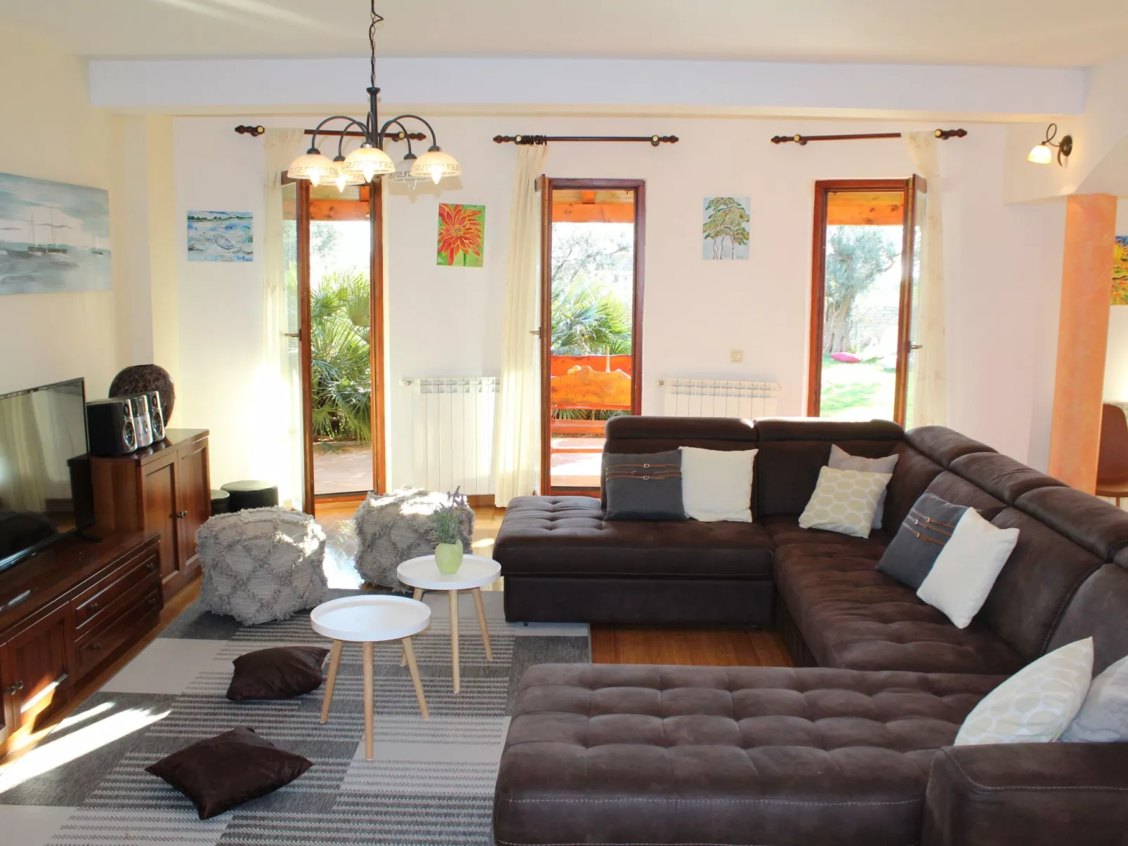 Gemütliches Ferienhaus mit Terrasse und Meerblick-Binnen