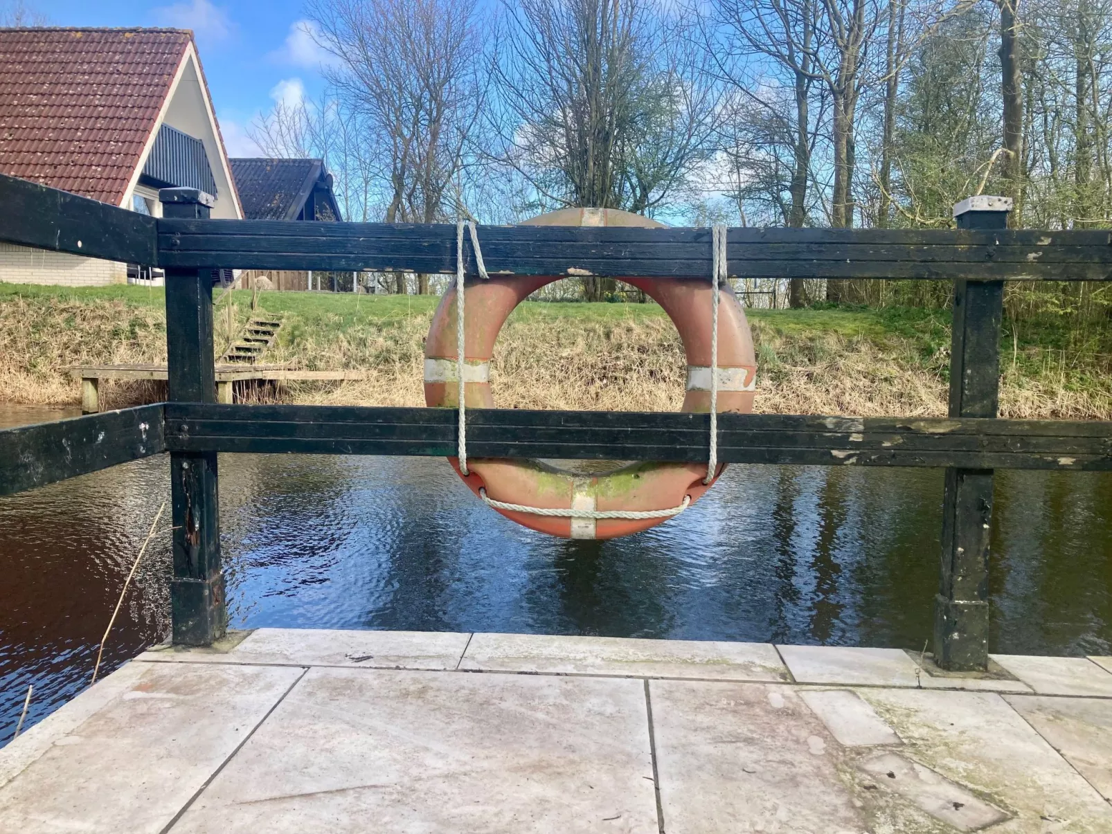 170 Platz an Sonne-Buiten