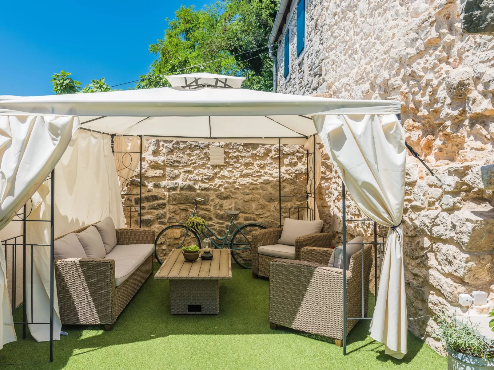 Ferienvilla "Ivka" mit Blick auf das Wasser-Binnen