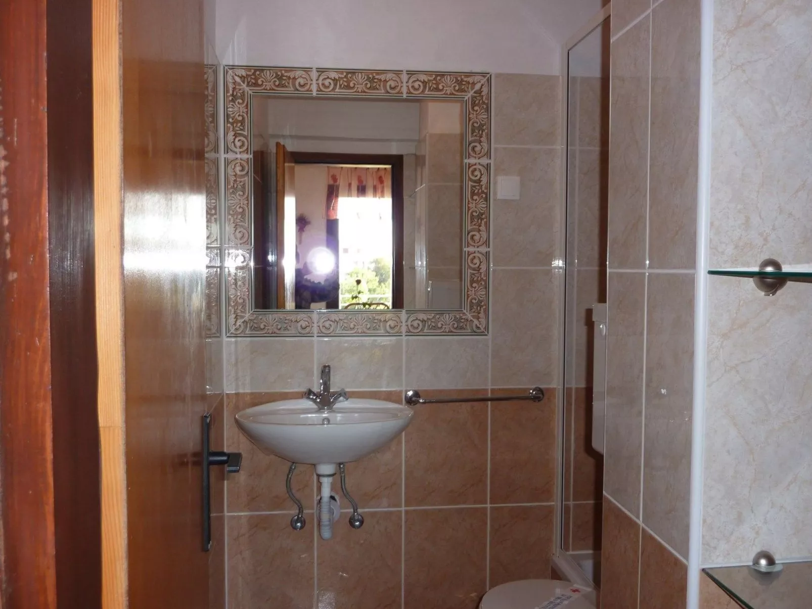 Kleine Wohnung mit schönem Balkon - Binnen