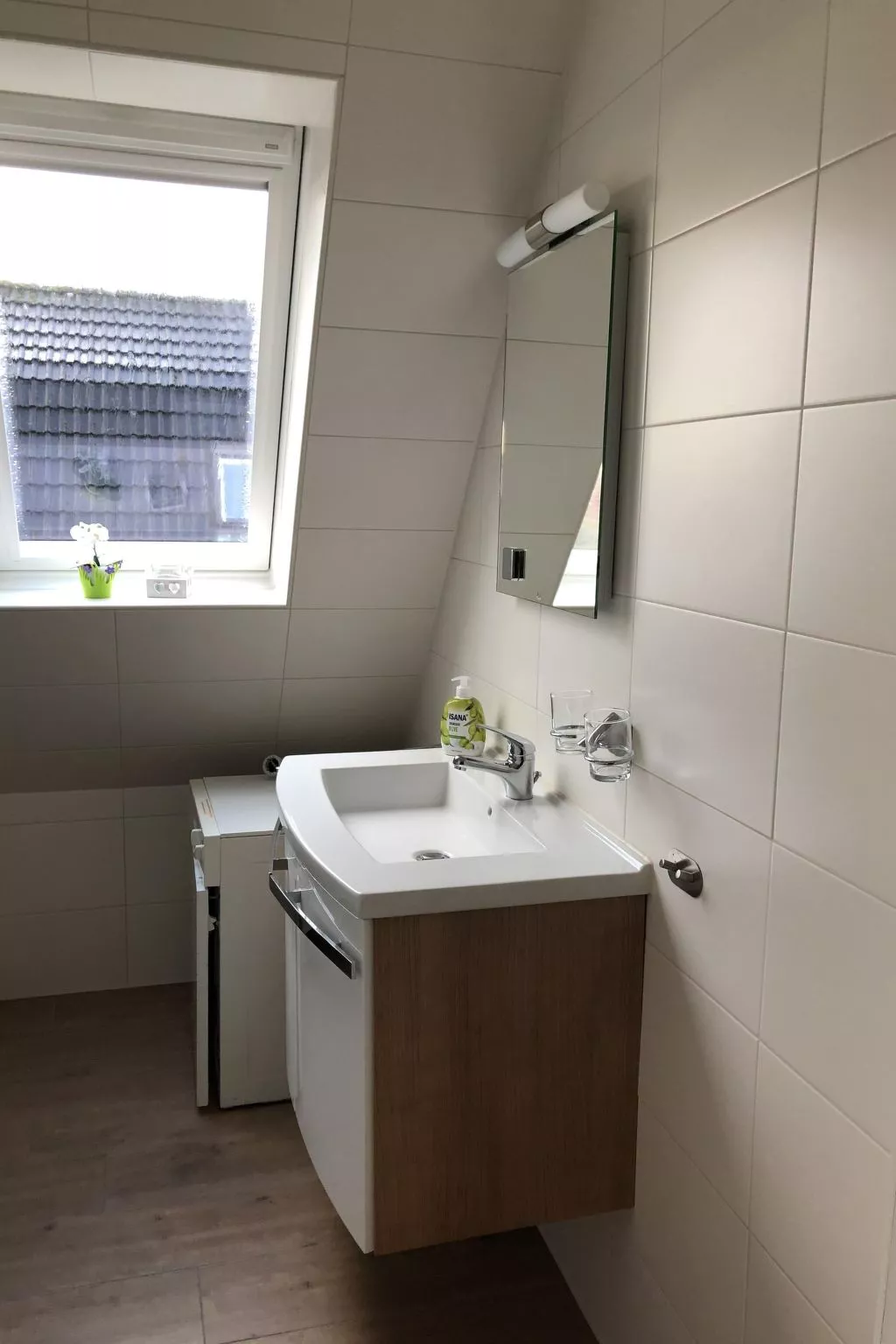 Mit Südwestterrasse mit Stellplatz-Binnen