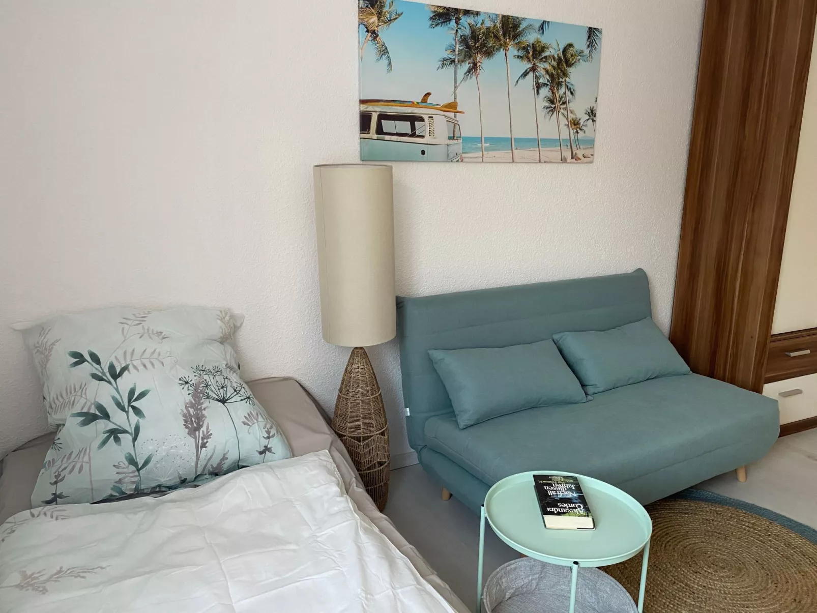 Grüne Oase neben Duisburg Hbf-Binnen