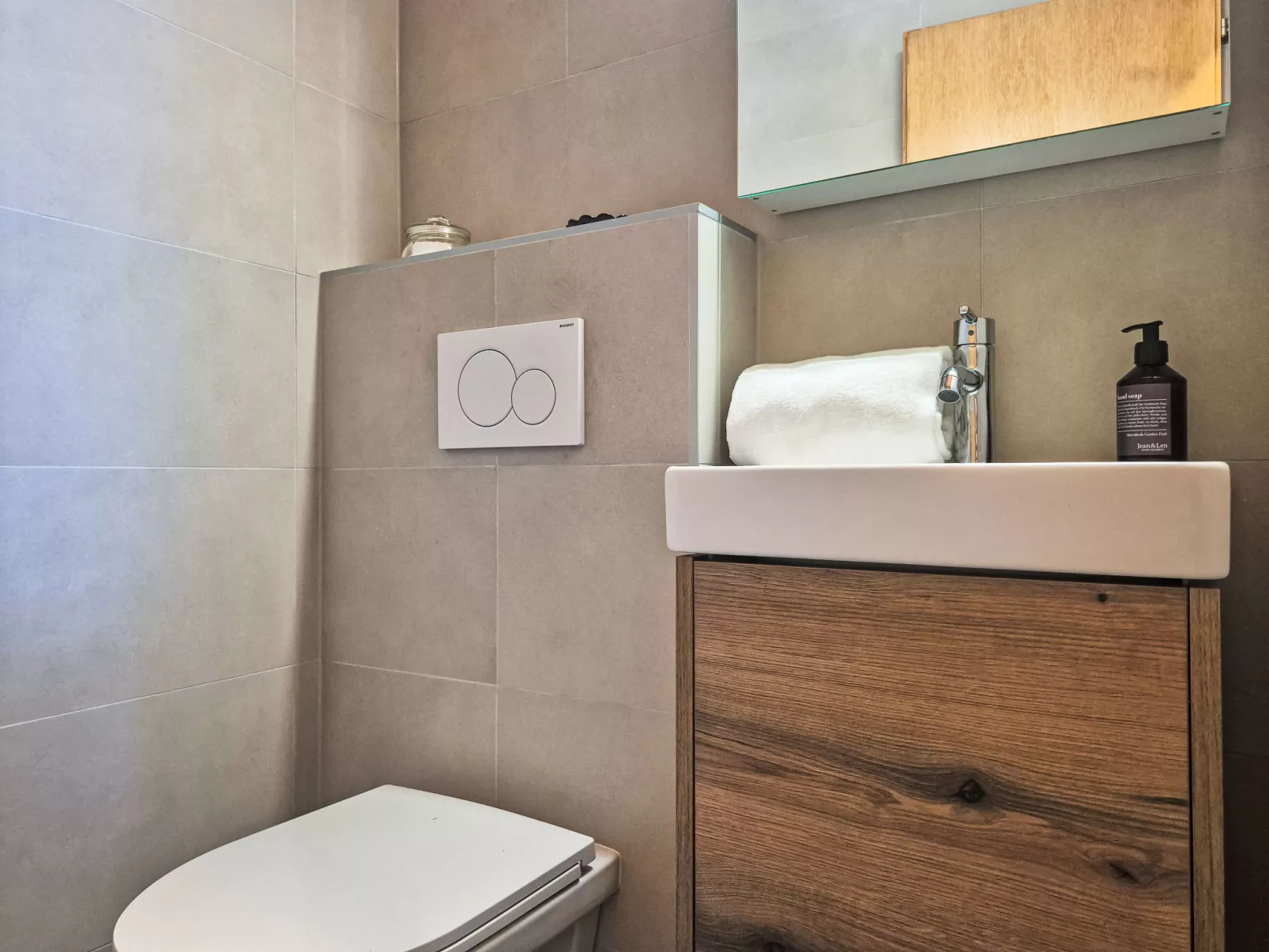 Les Genets 167D-Binnen