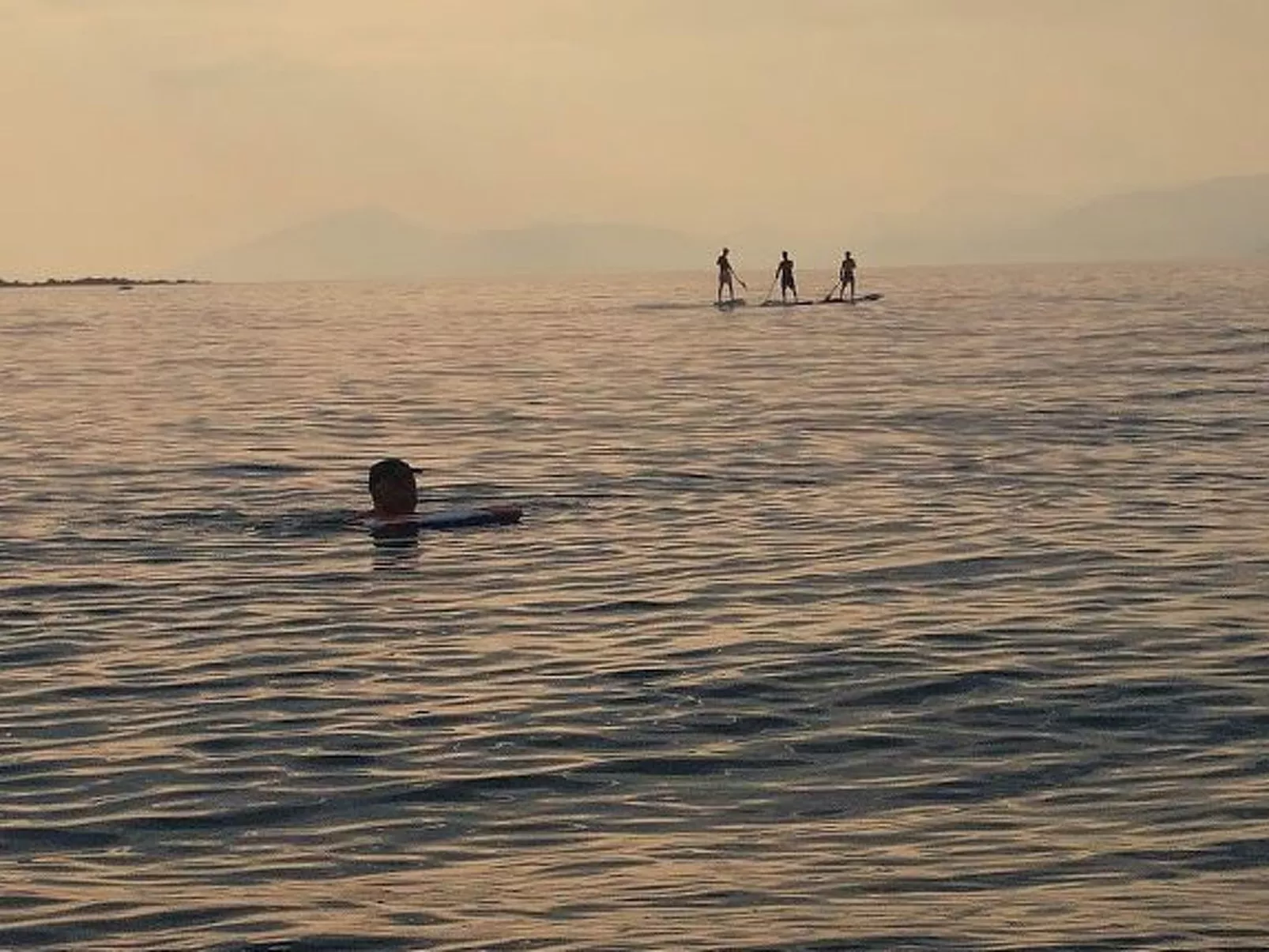 Charmantes Appartement in Derveni-Buiten