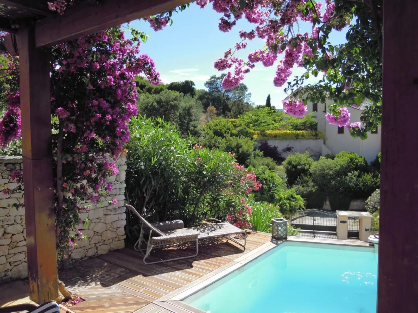 Pont de bateau, Meerblick mit privatem Pool-Image-tags.info