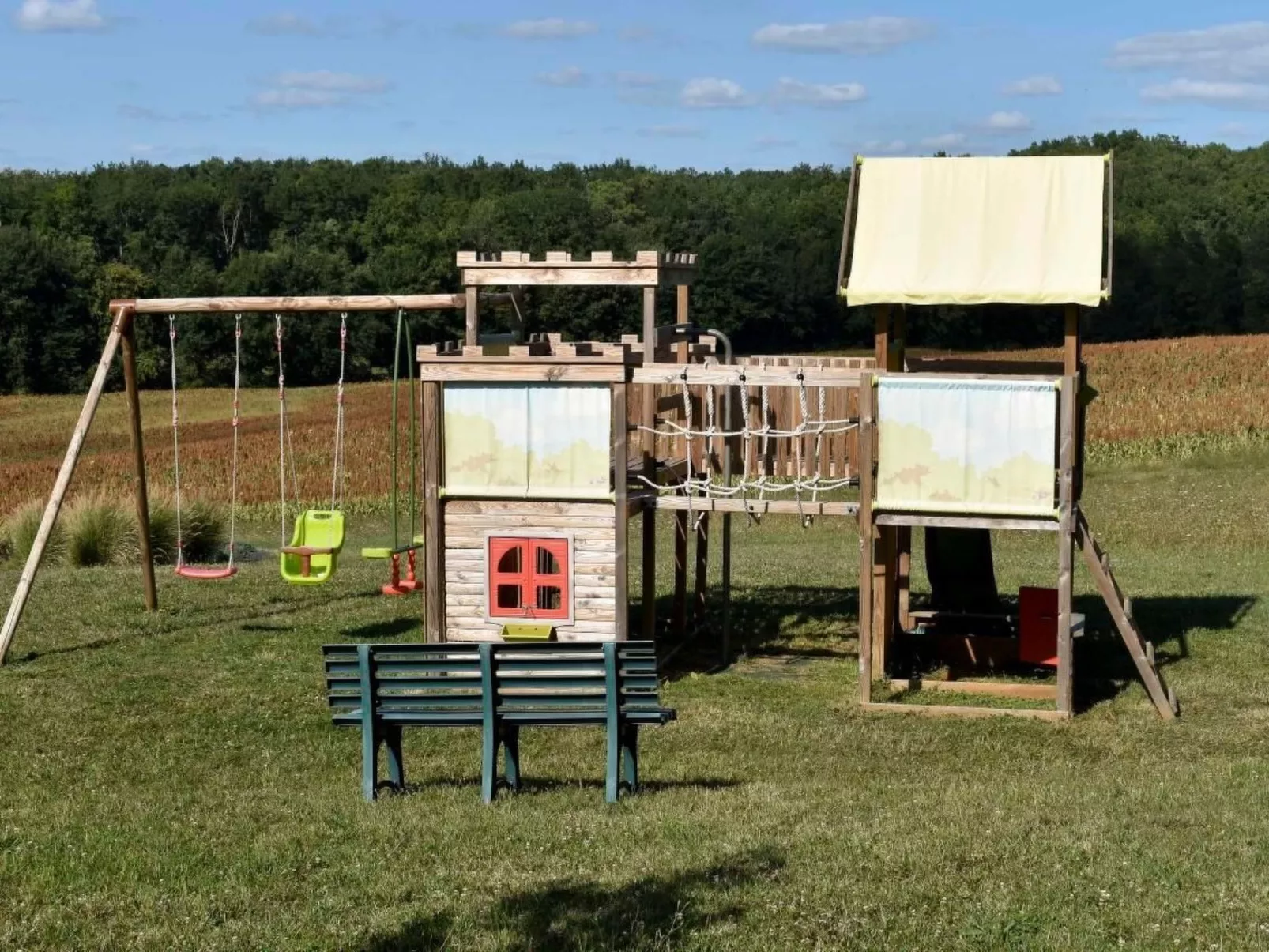 Domäne "Domaine de Ravel"-Buiten