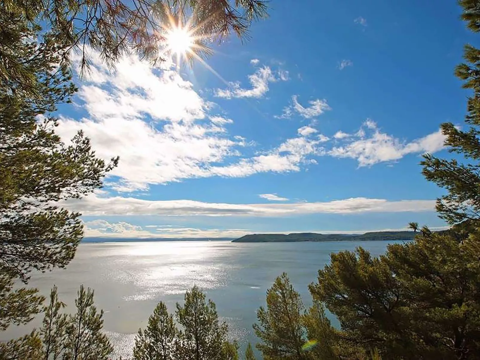 Eine kleine Ecke der Provence. Privater beheizter Pool-Buiten