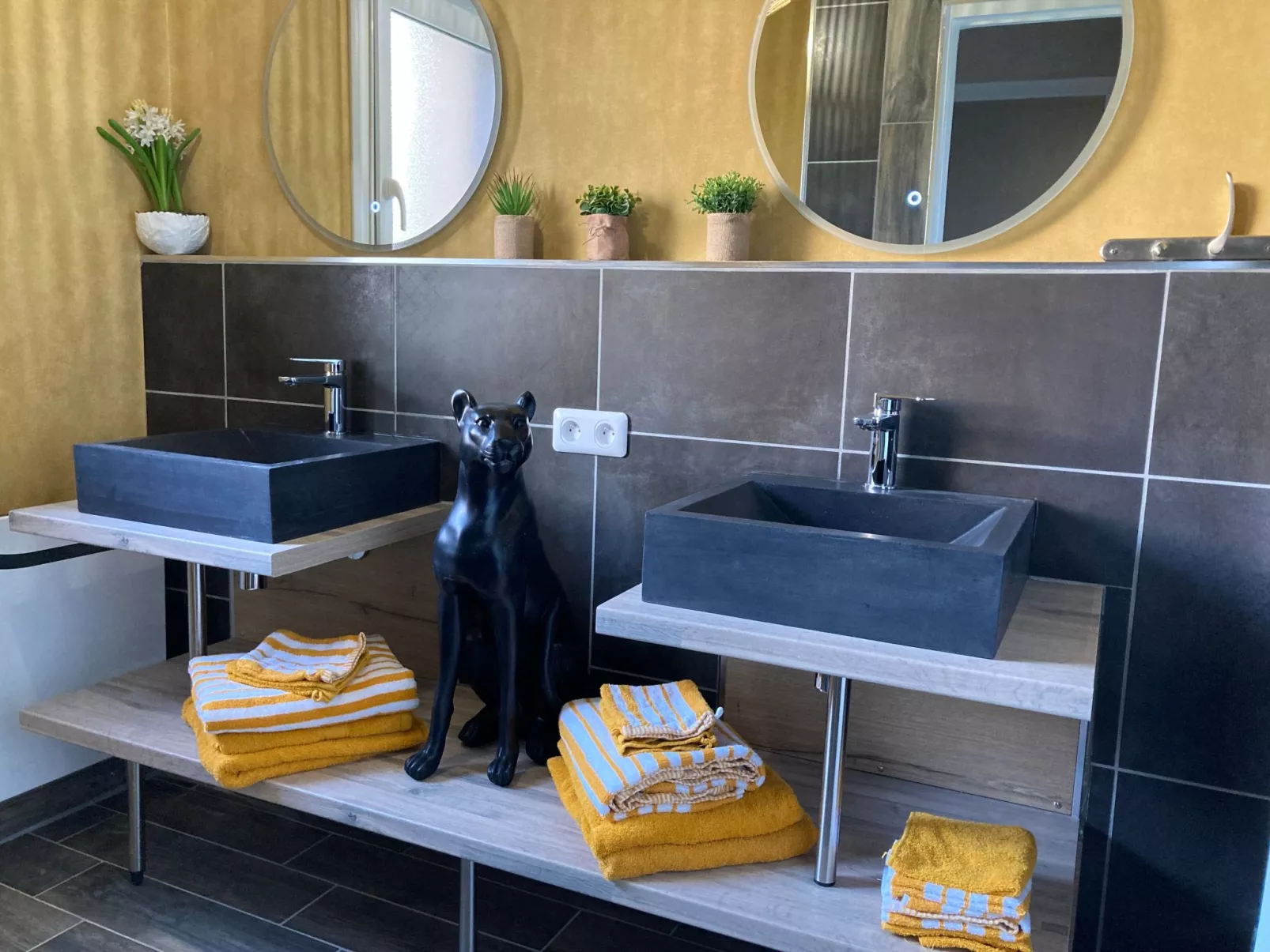 "Fécamp, Soleil Mapou"-Binnen