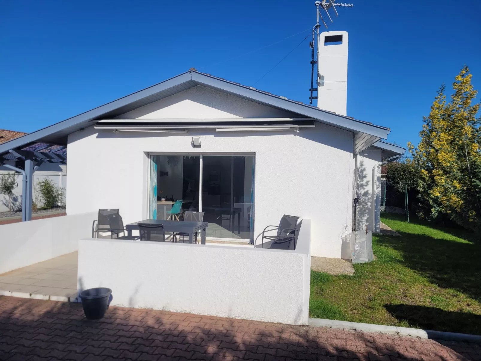Warmherziges Haus mit ebenerdigem Zugang-Buiten