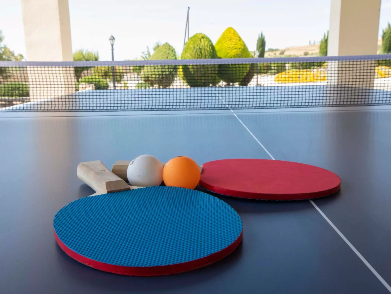 Villa mit Blick auf die Berge und Whirlpool-Image-tags.info