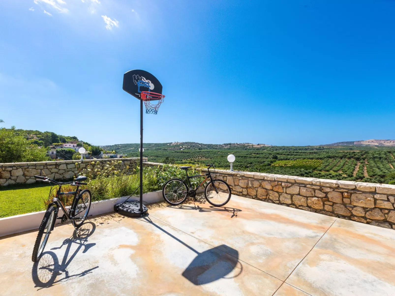 Villa "Kampos" mit eigenem Pool-Buiten