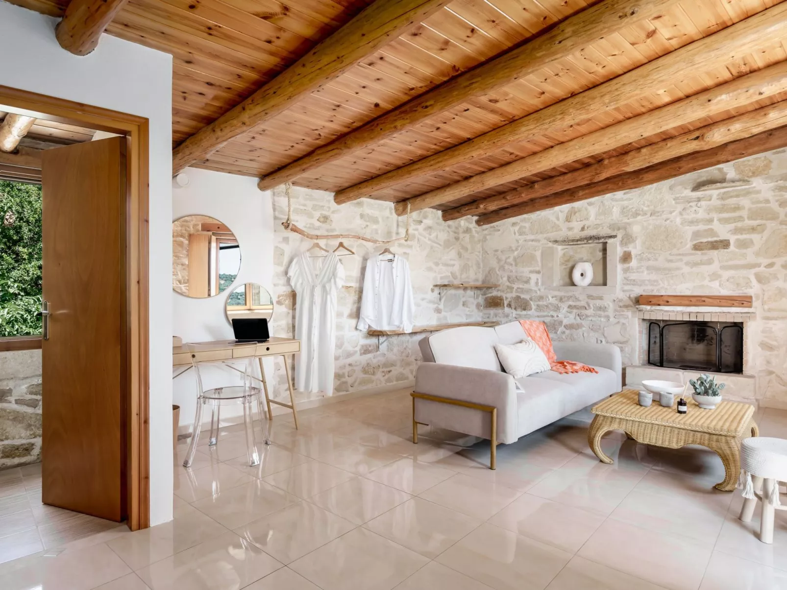 Neue Villa Myre 3, Privater Pool und 3 Wohnungen-Binnen