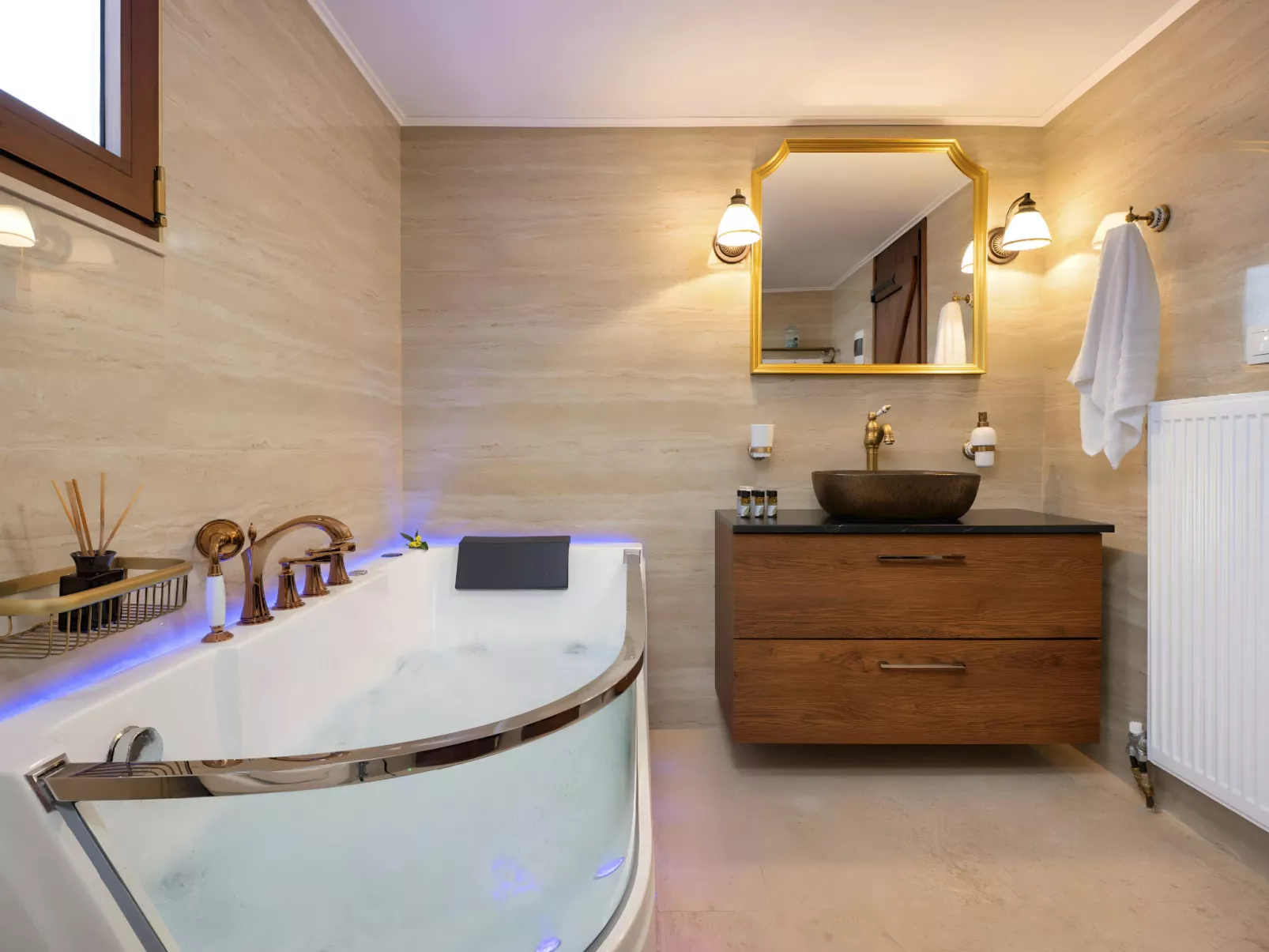 Petralis Luxus Villa Pool Whirlpool-Binnen