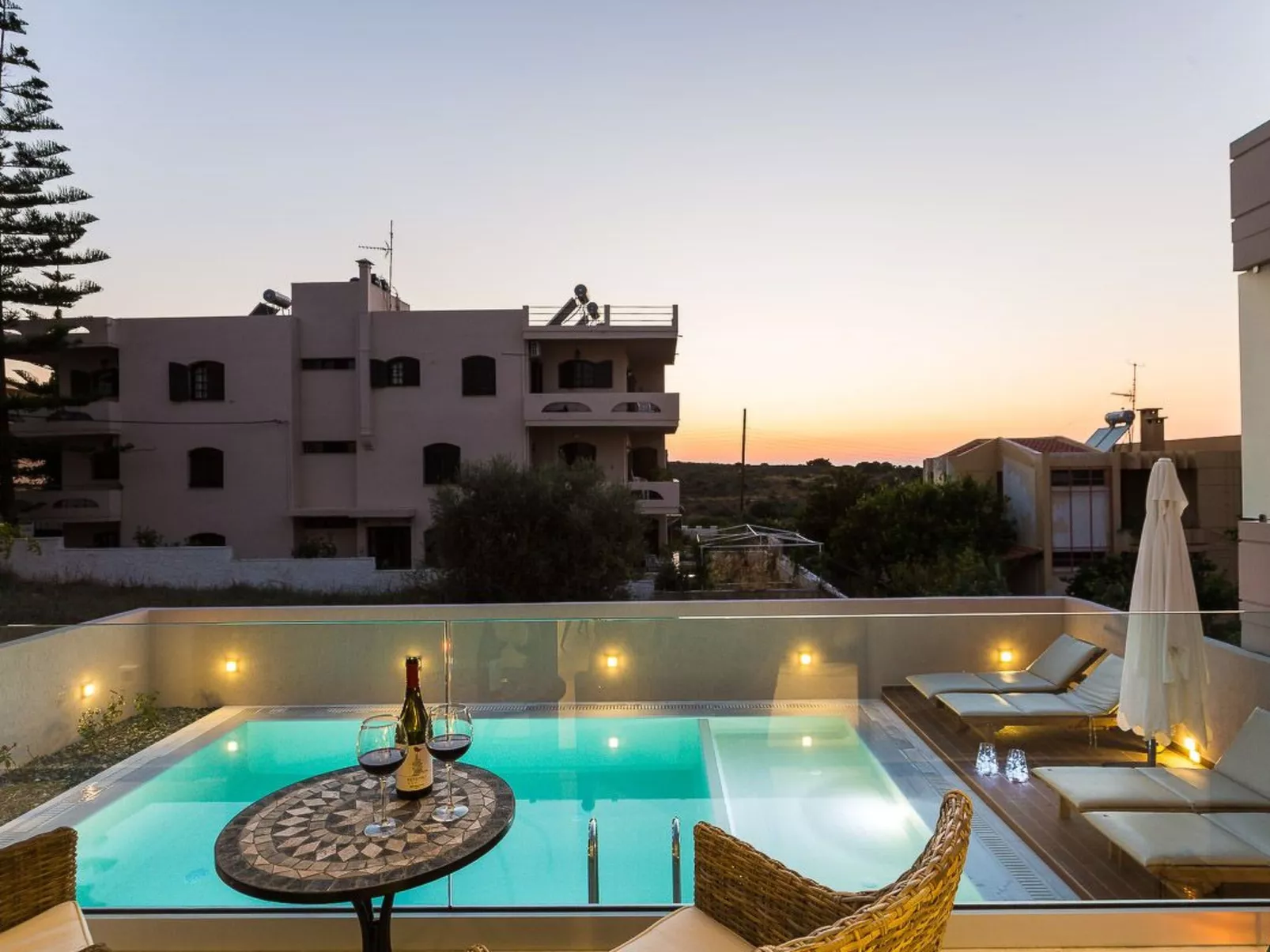 Villa Amelia I Kostenloser 8-Sitzer Mini-Van und Pool-Buiten