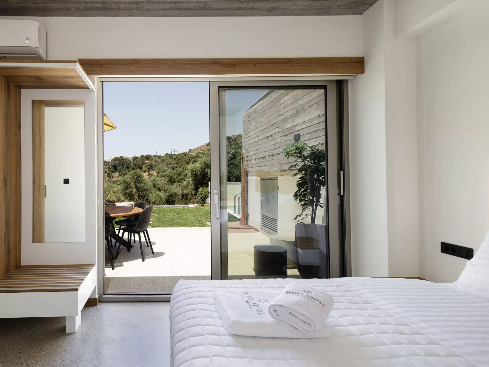 "Domus Aestas Myrtia"-Image-tags.info