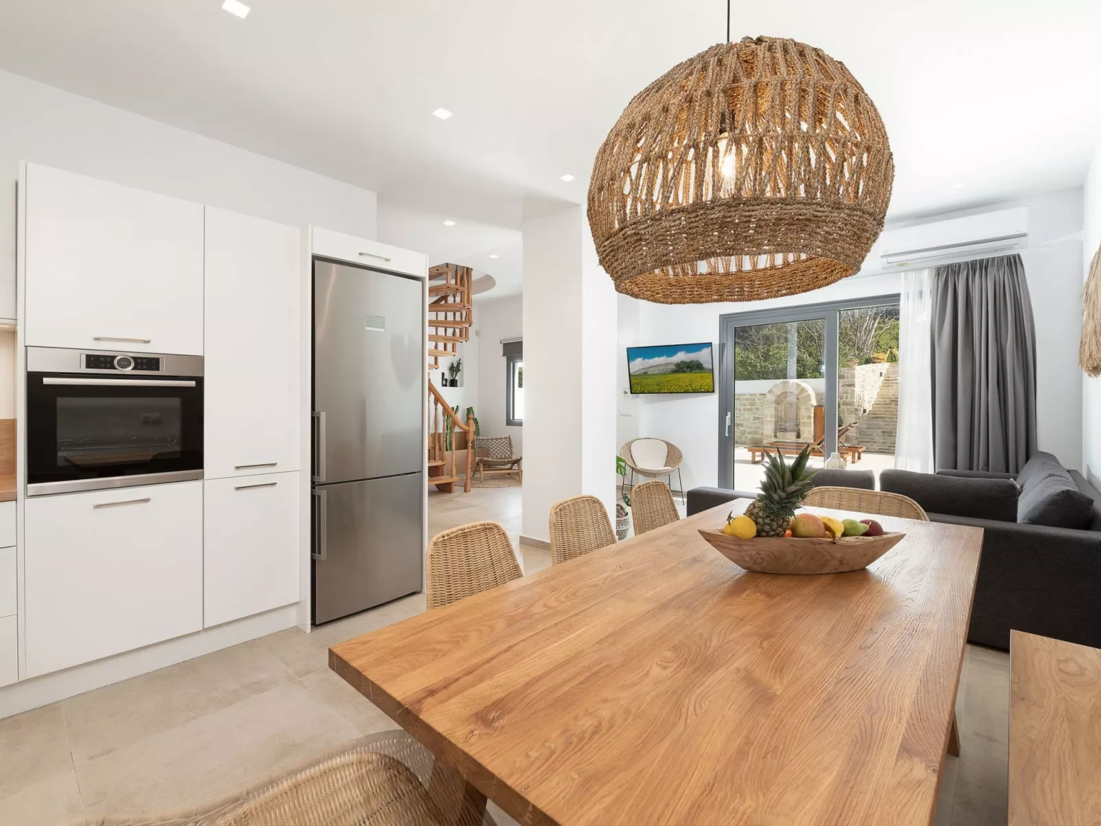 Calma-Image-tags.info