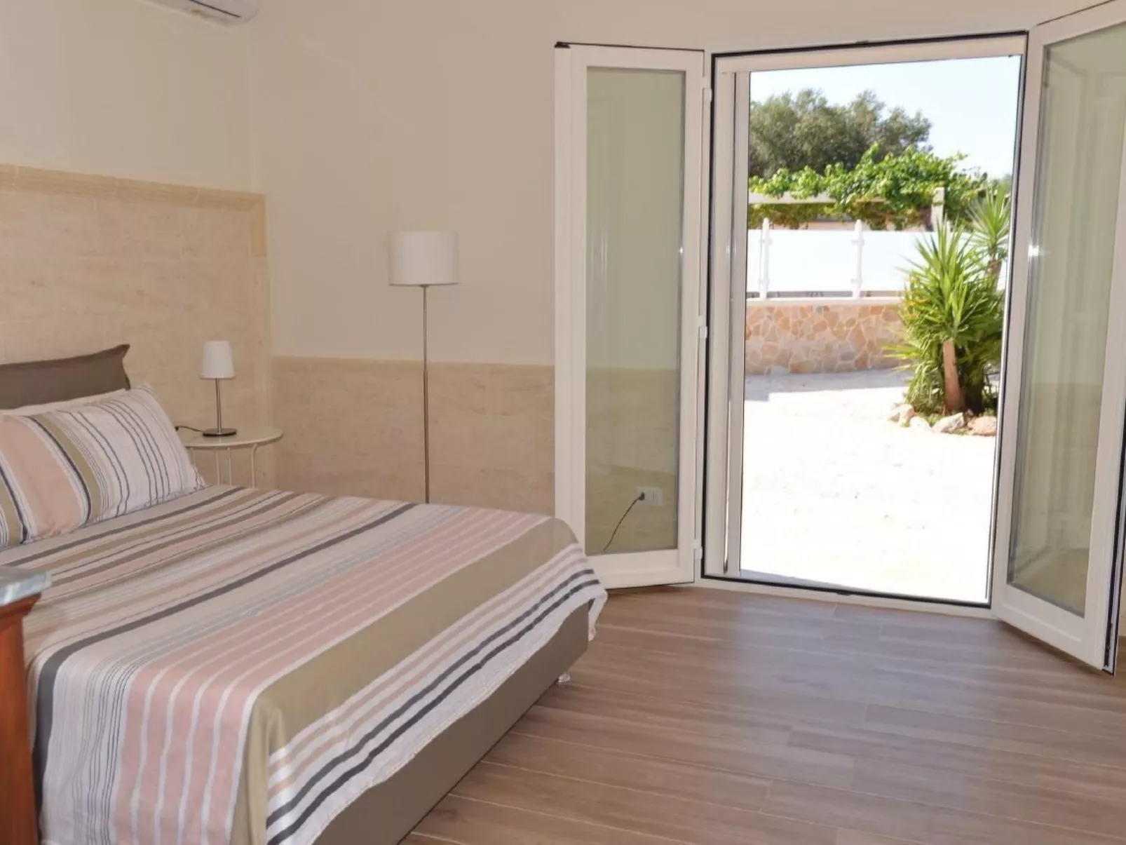 Villa mit privatem Pool-Image-tags.info