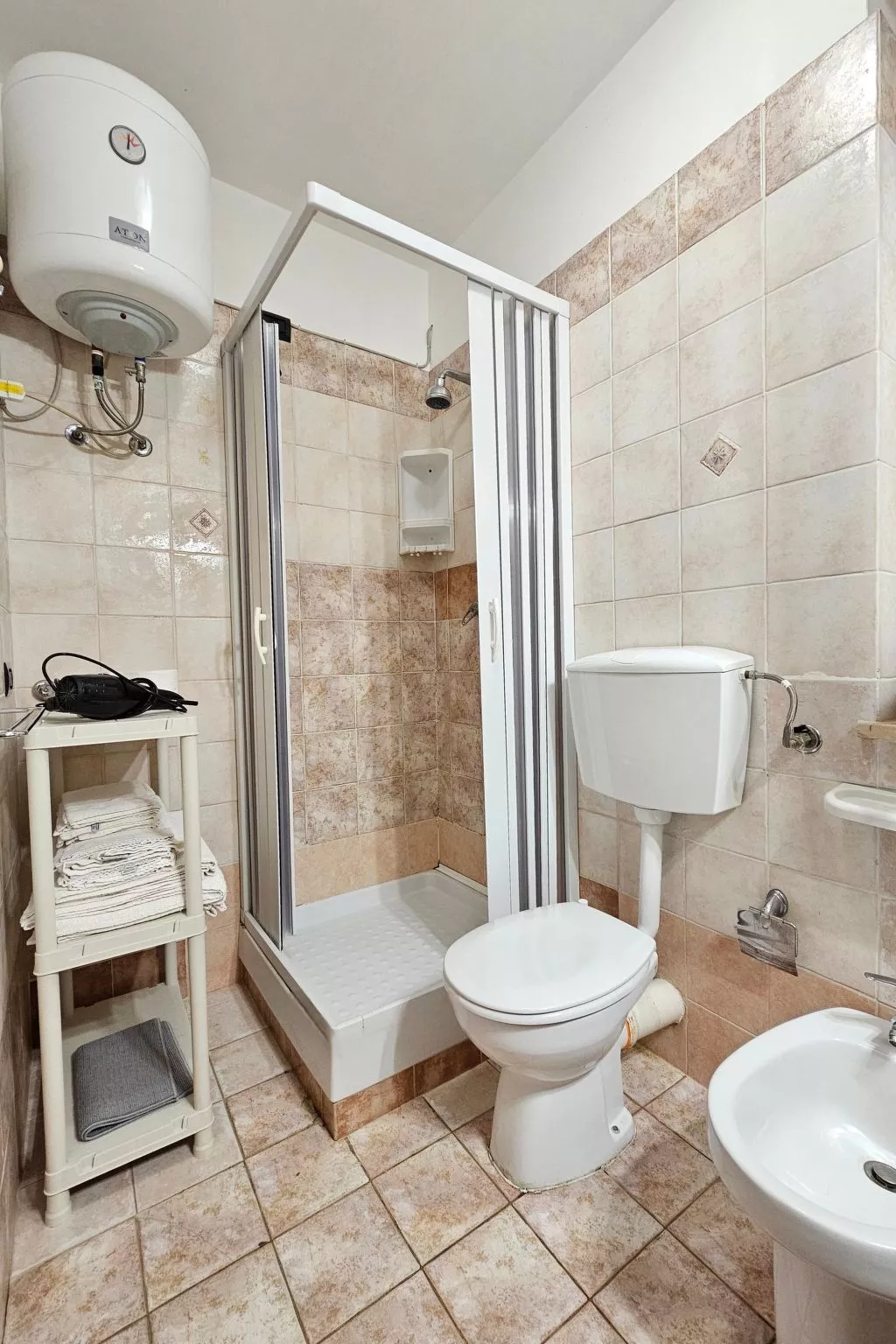 Helle mediterrane Villa mit Veranda und Garten-Binnen