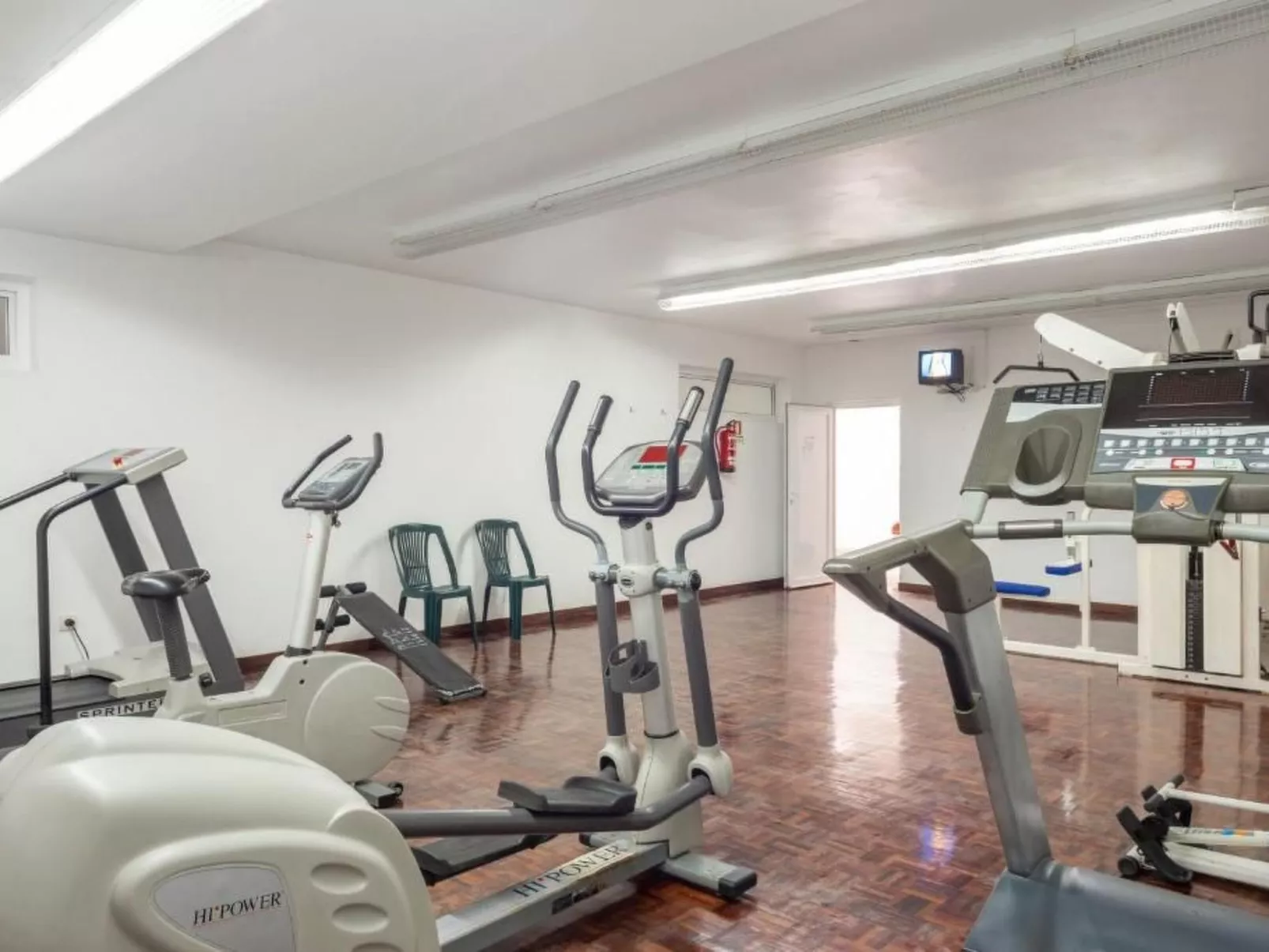 Meerblick First Line mit 2 Pools 5-Binnen