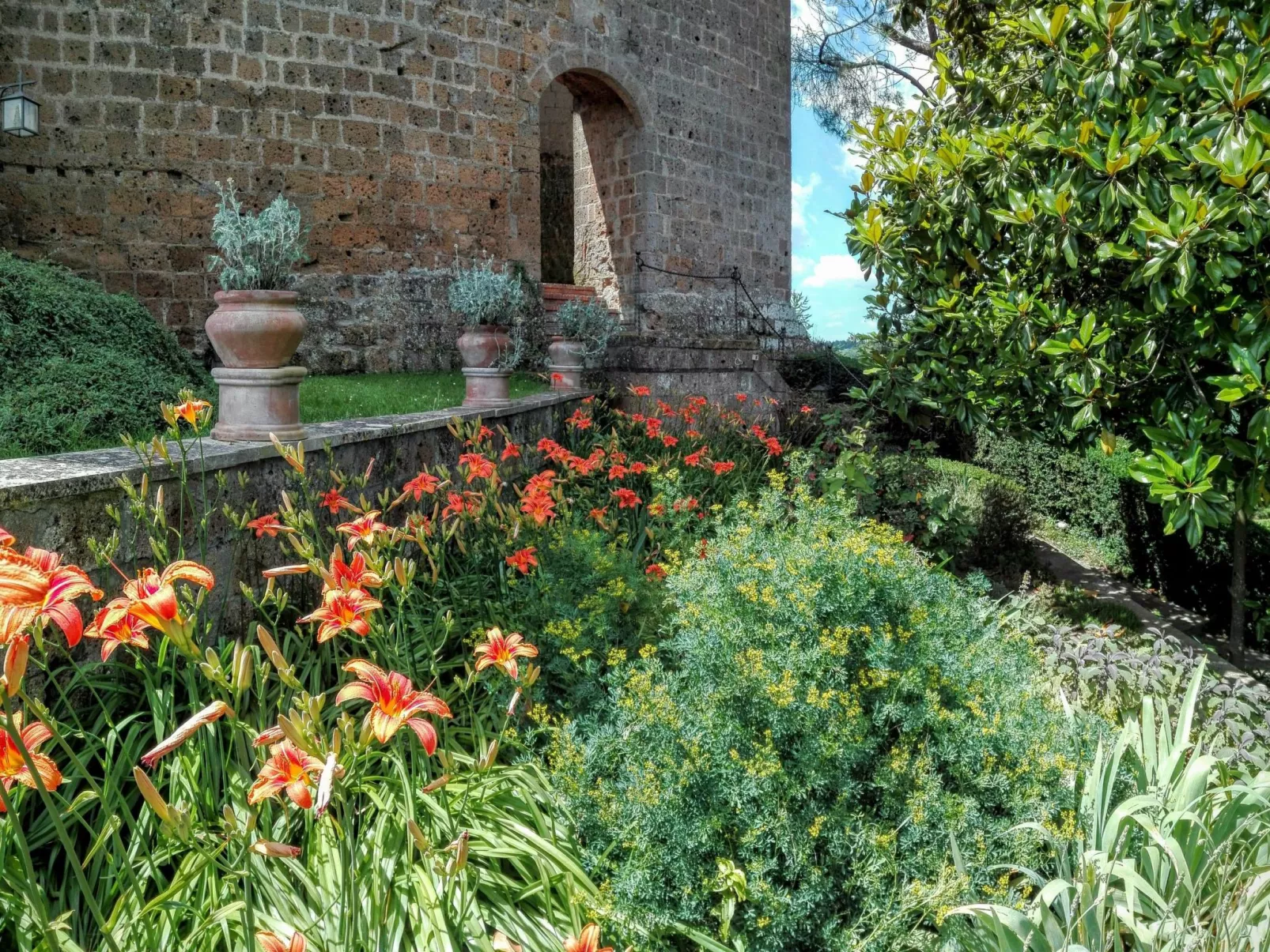 Altertümliche Pracht, Unterkunft mit Schwimmbad in einem Schloss-Image-tags.info