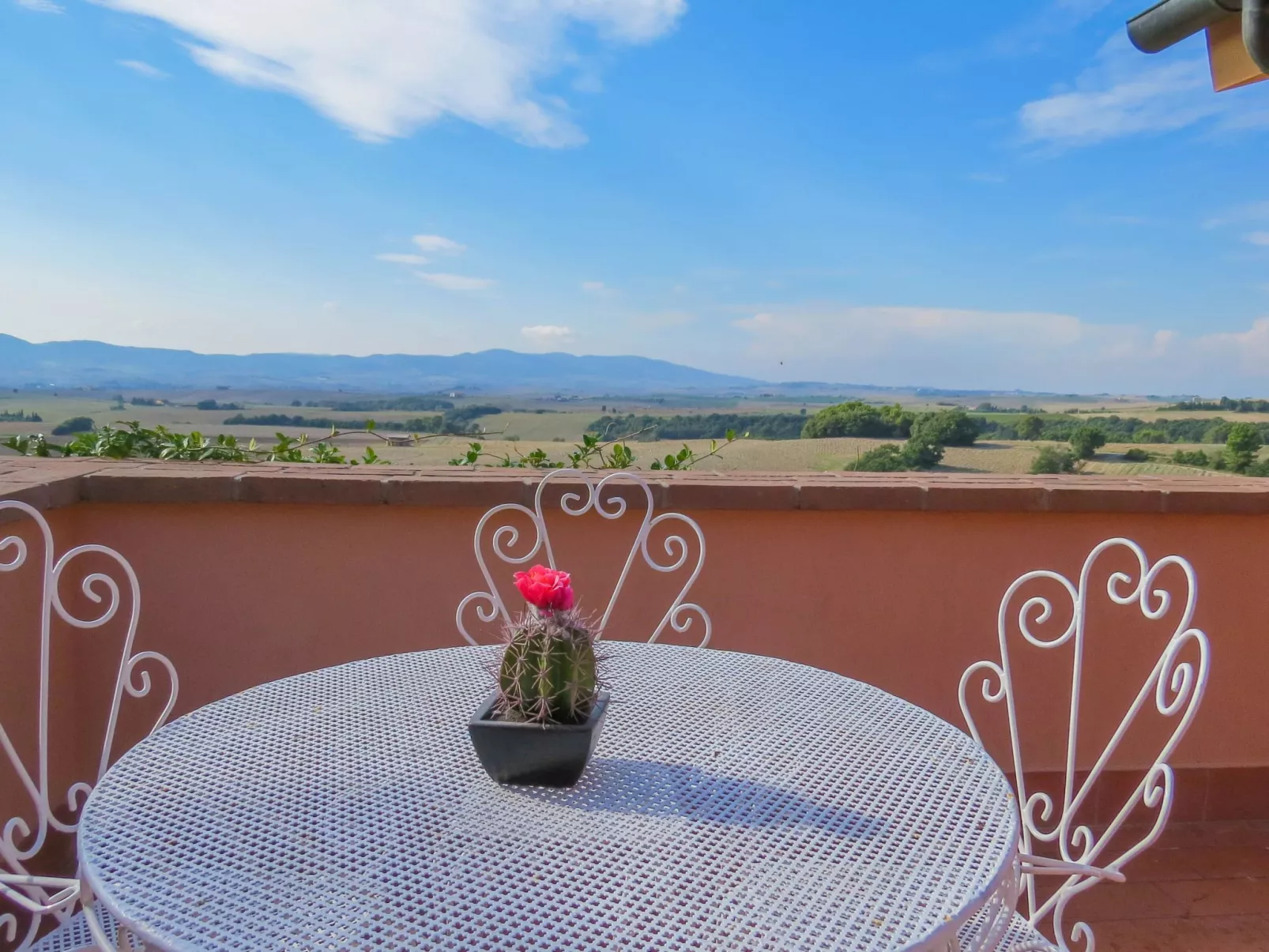 "Pieve pomaia Trilo5-Buiten