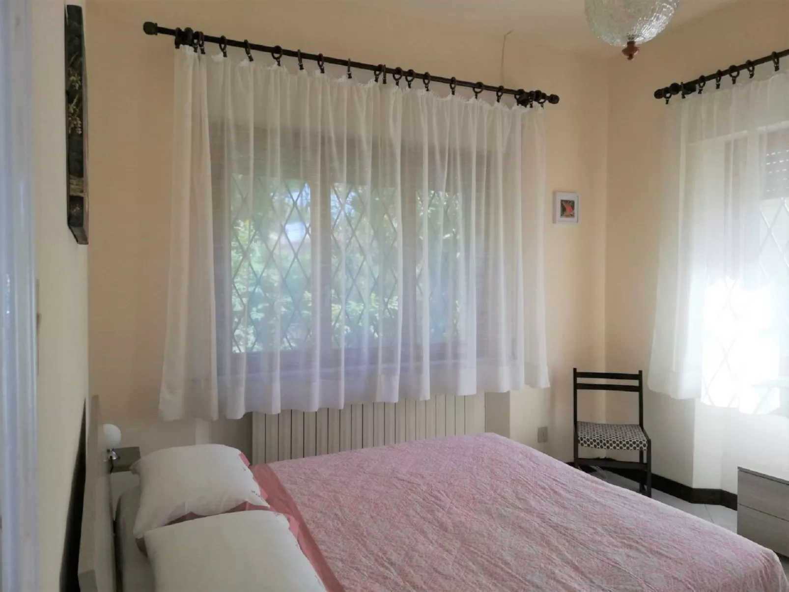 Ferienvilla mit Garten, Grill und Terrasse-Binnen