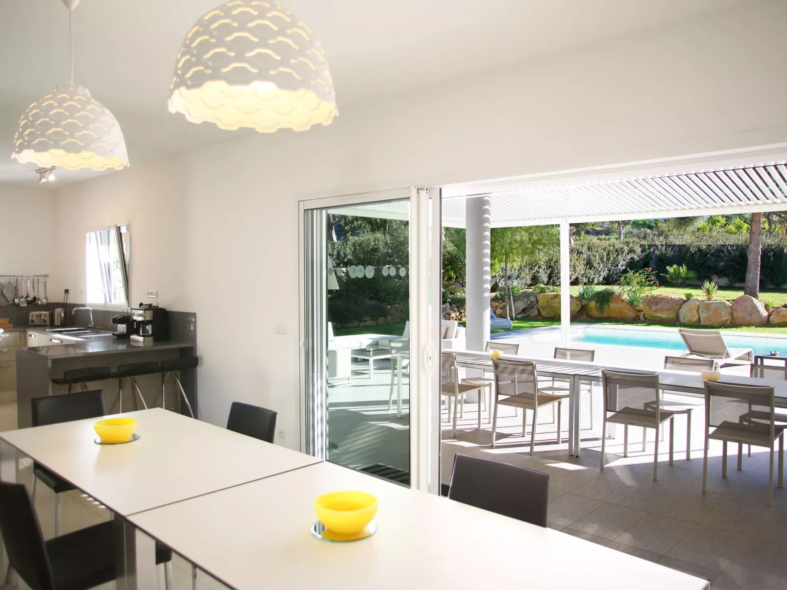 Villa mit 6 Schlafzimmern, privatem Pool Garten und Parkplatz-Buiten