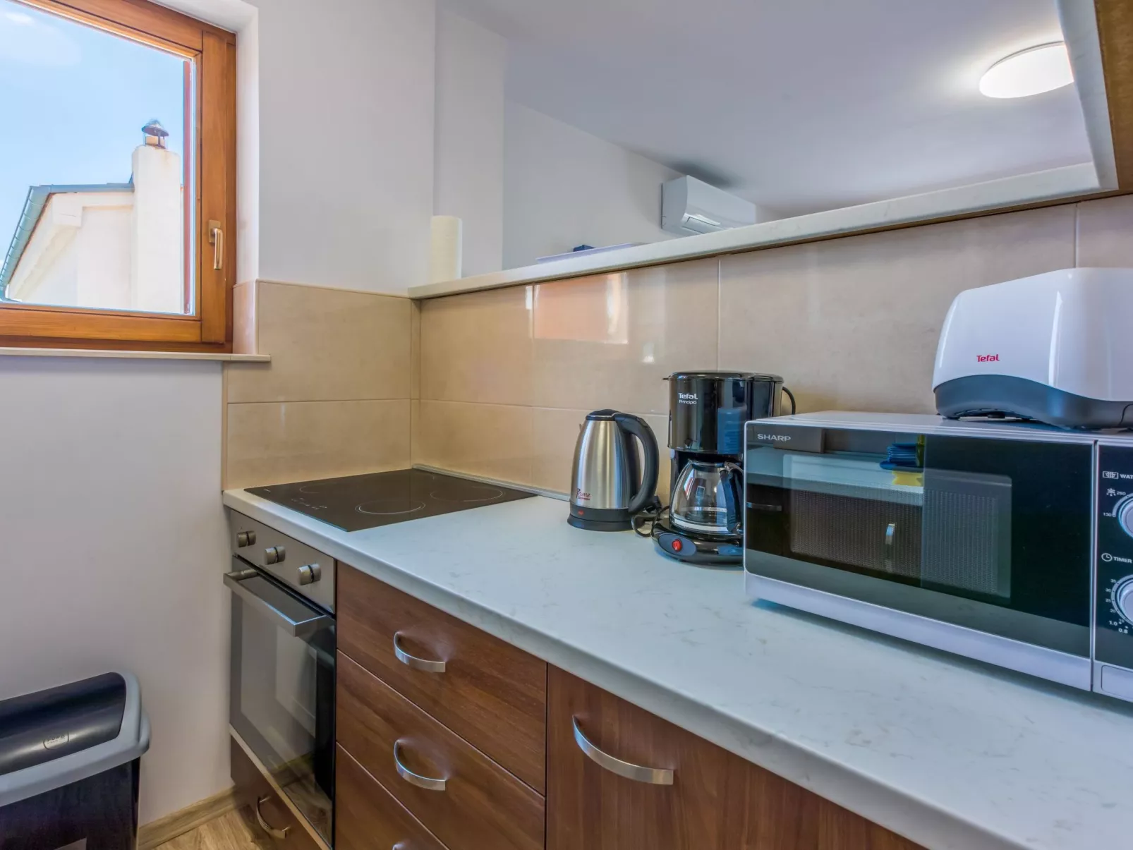 FeWo mit privatem Balkon und Gemeinschaftspool-Binnen