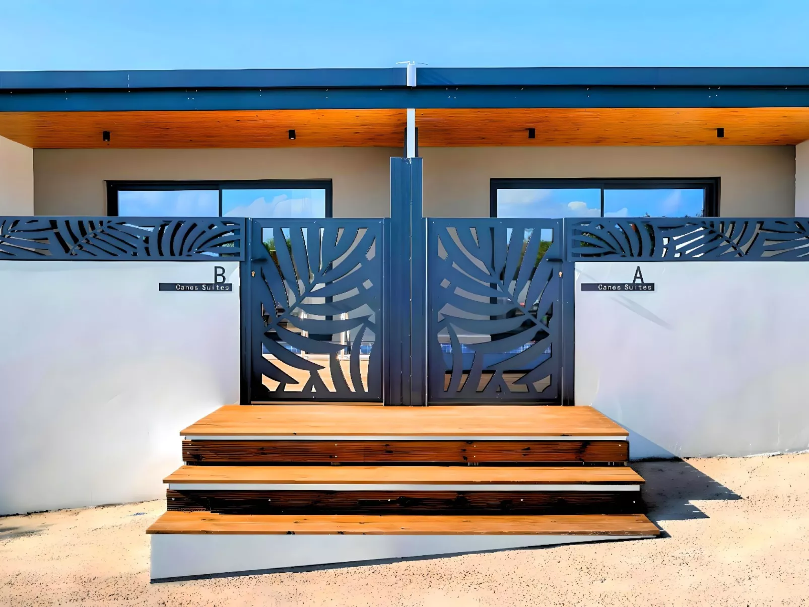 Canes Suites Privater Pool-Buiten