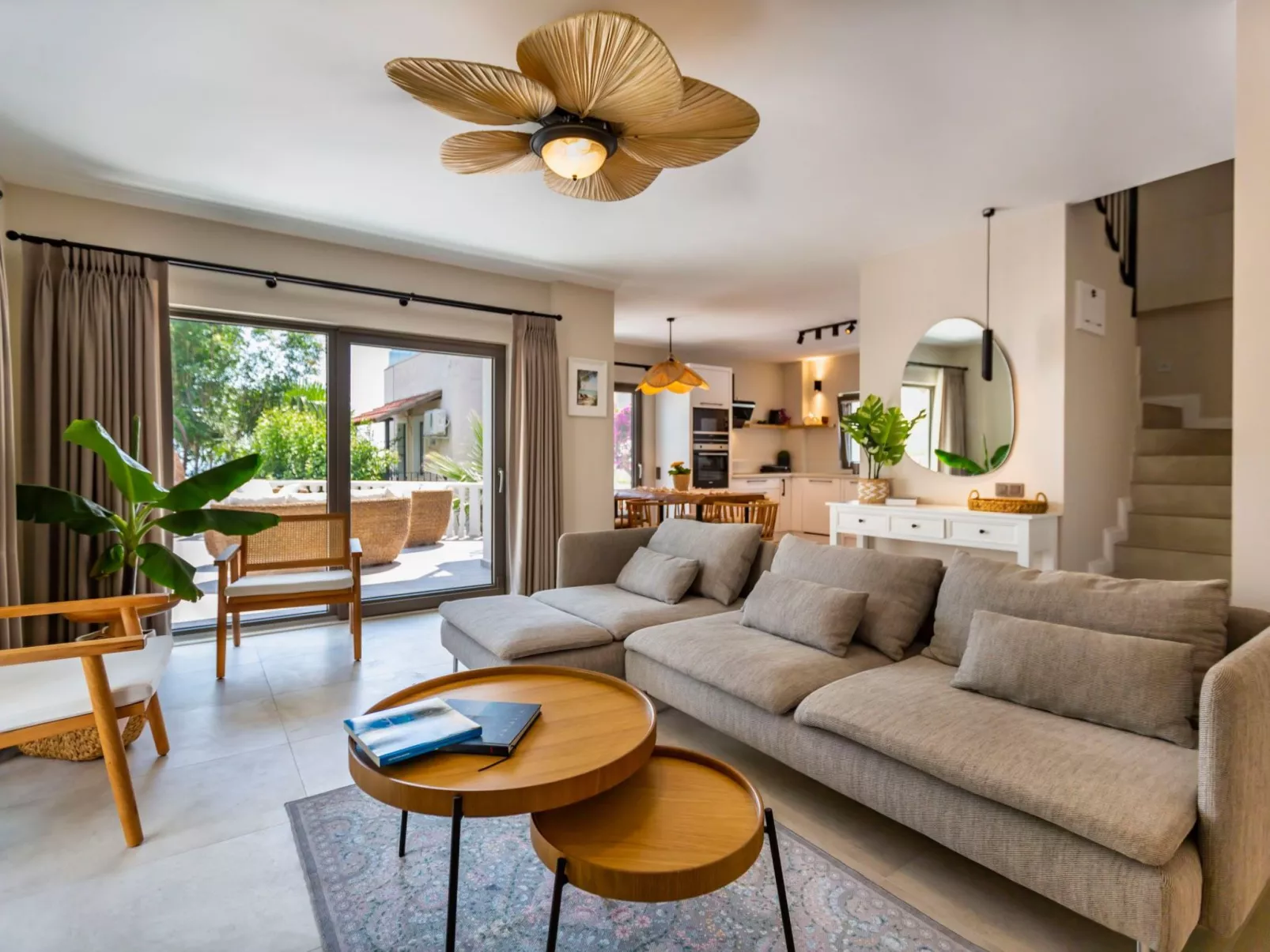 Moderne Villa "Verde Kalkan" mit großem Garte-Binnen