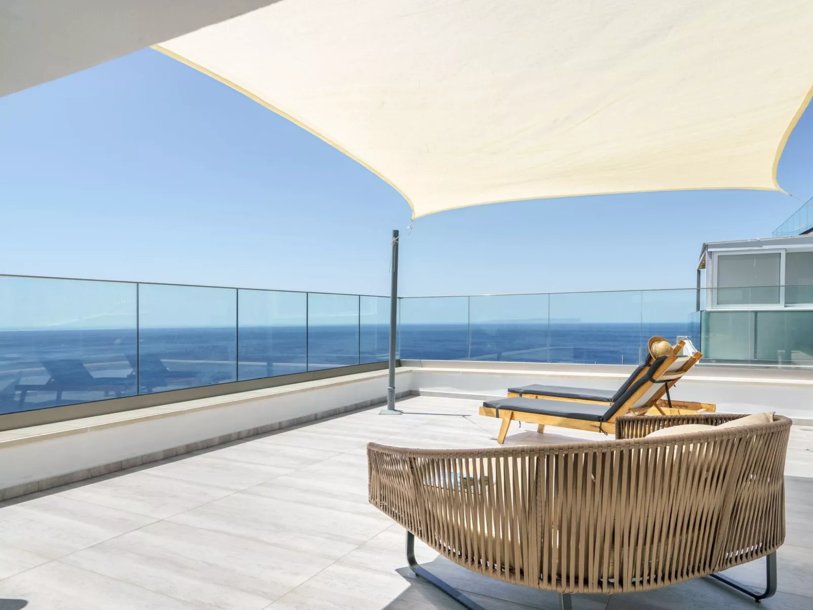 Neue Villa mit privatem Pool und BBQ, 2.5km zum Strand-Image-tags.info