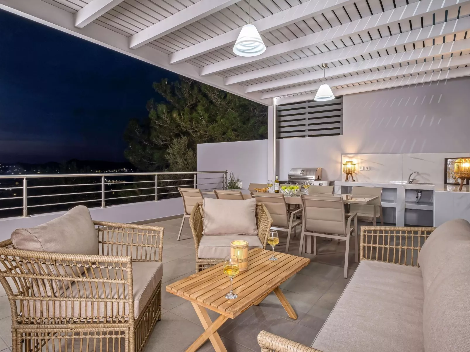 Villa Articiano mit Whirlpool und herrlicher Aussicht-Binnen